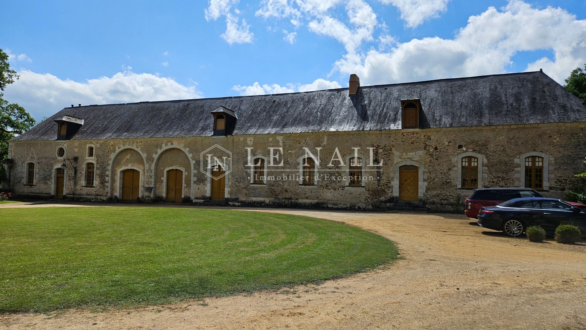 castle 21 rooms for sale on SABLE SUR SARTHE (72300)
