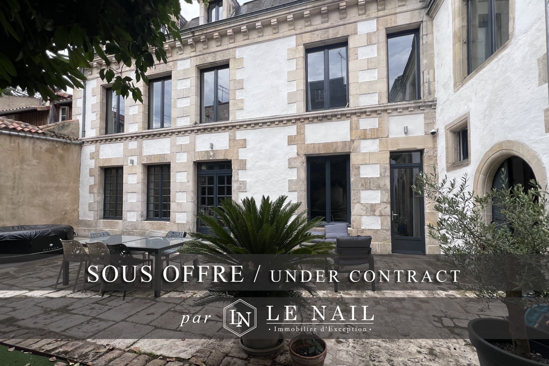 maison de ville 12 pièces en vente à POITIERS (86000)