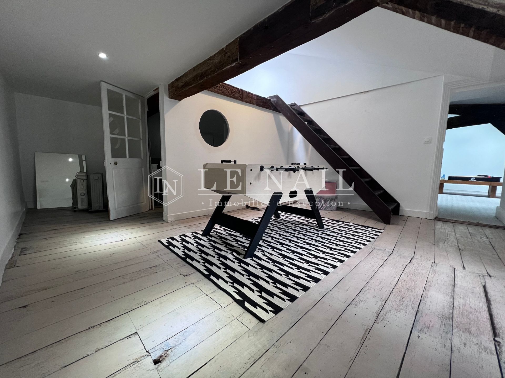 townhouse 12 rooms for sale on POITIERS (86000)