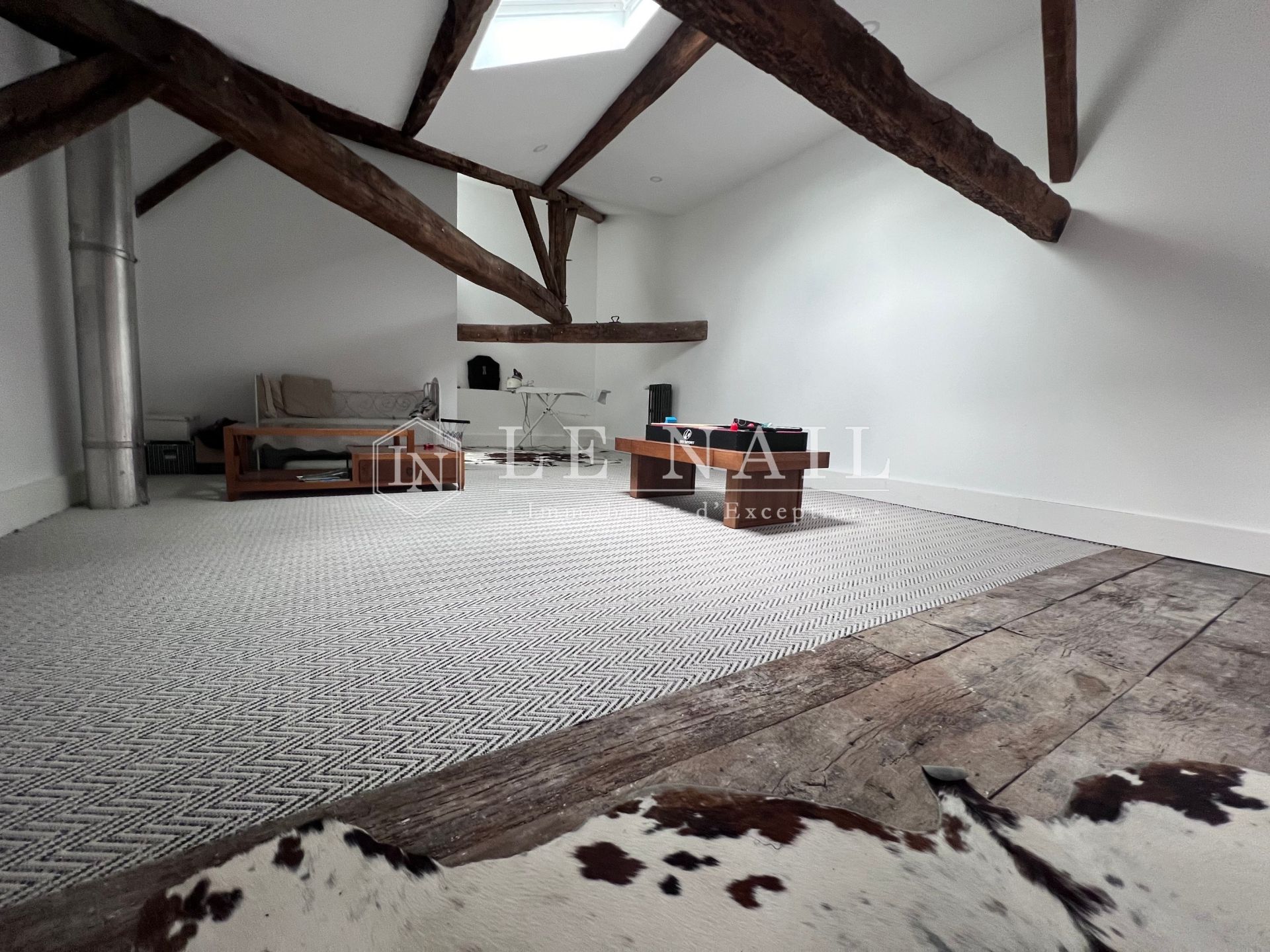townhouse 12 rooms for sale on POITIERS (86000)