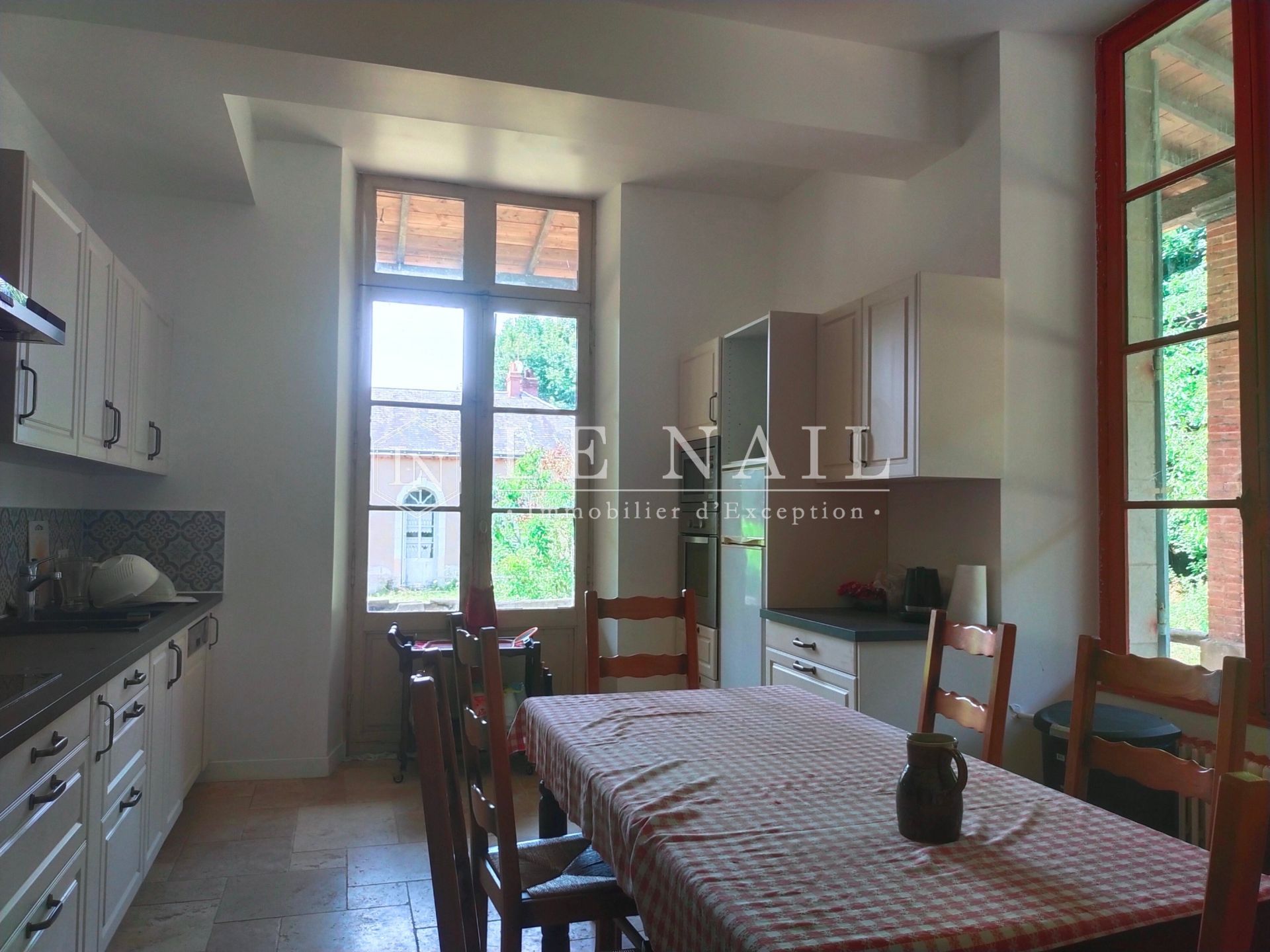 castle 12 rooms for sale on ANGERS (49000)