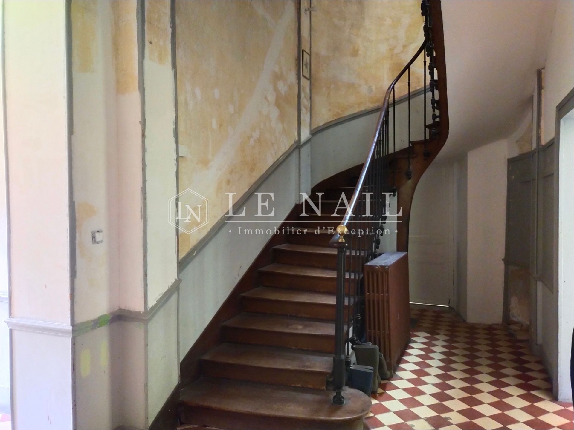 castle 12 rooms for sale on ANGERS (49000)
