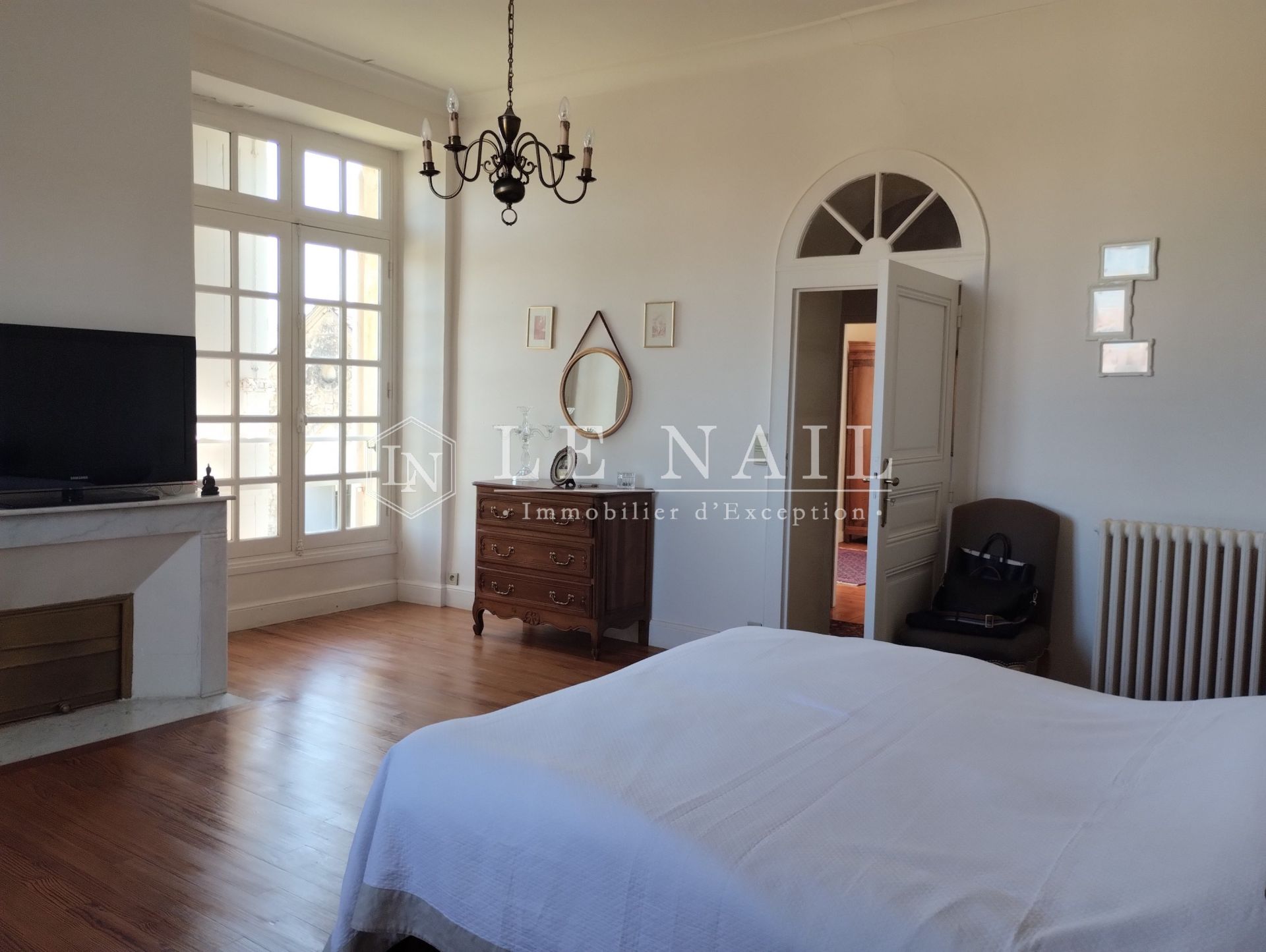 propriété 25 pièces en vente à BORDEAUX (33000)