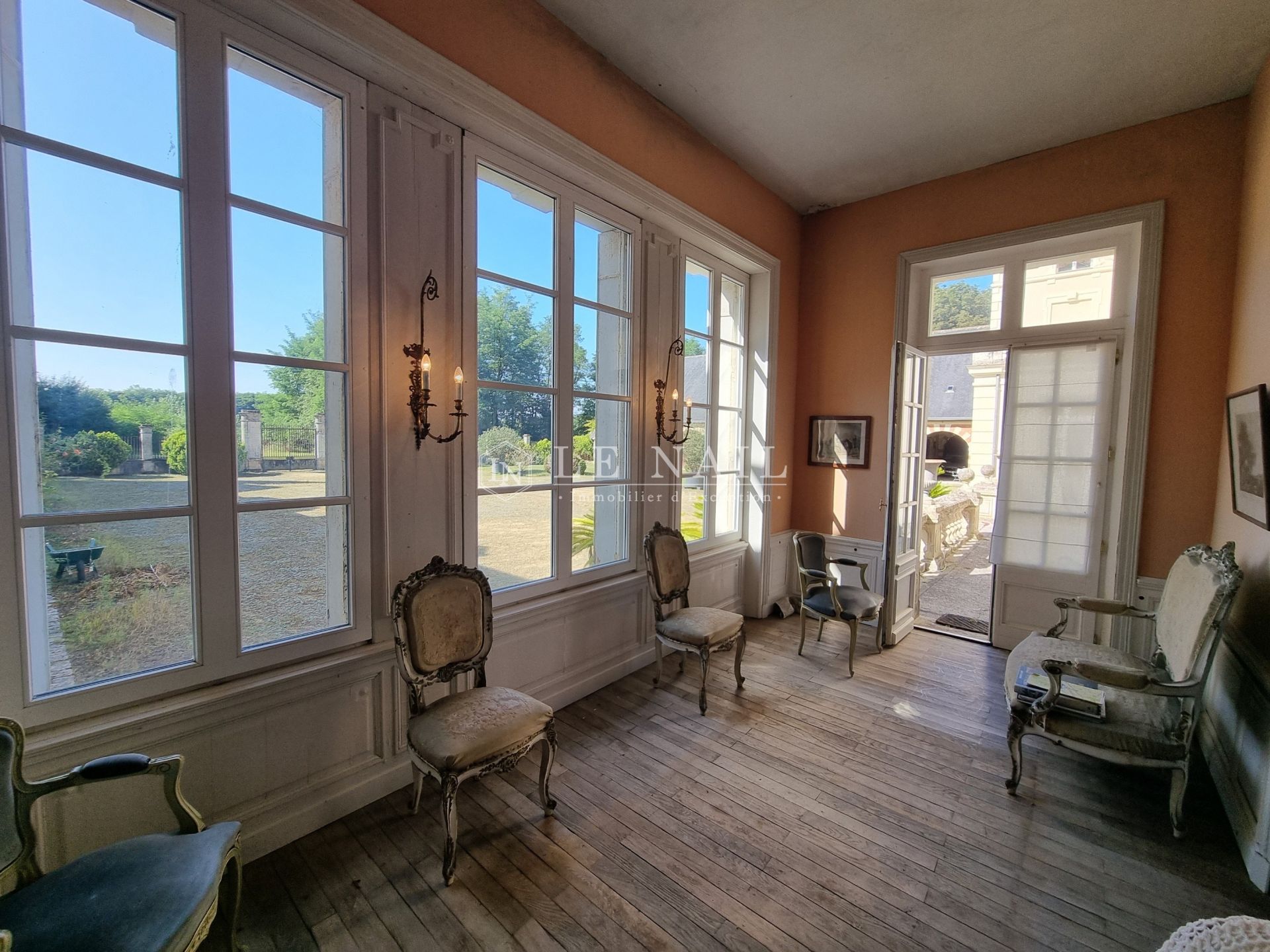 château 35 pièces en vente à TOURS (37000)
