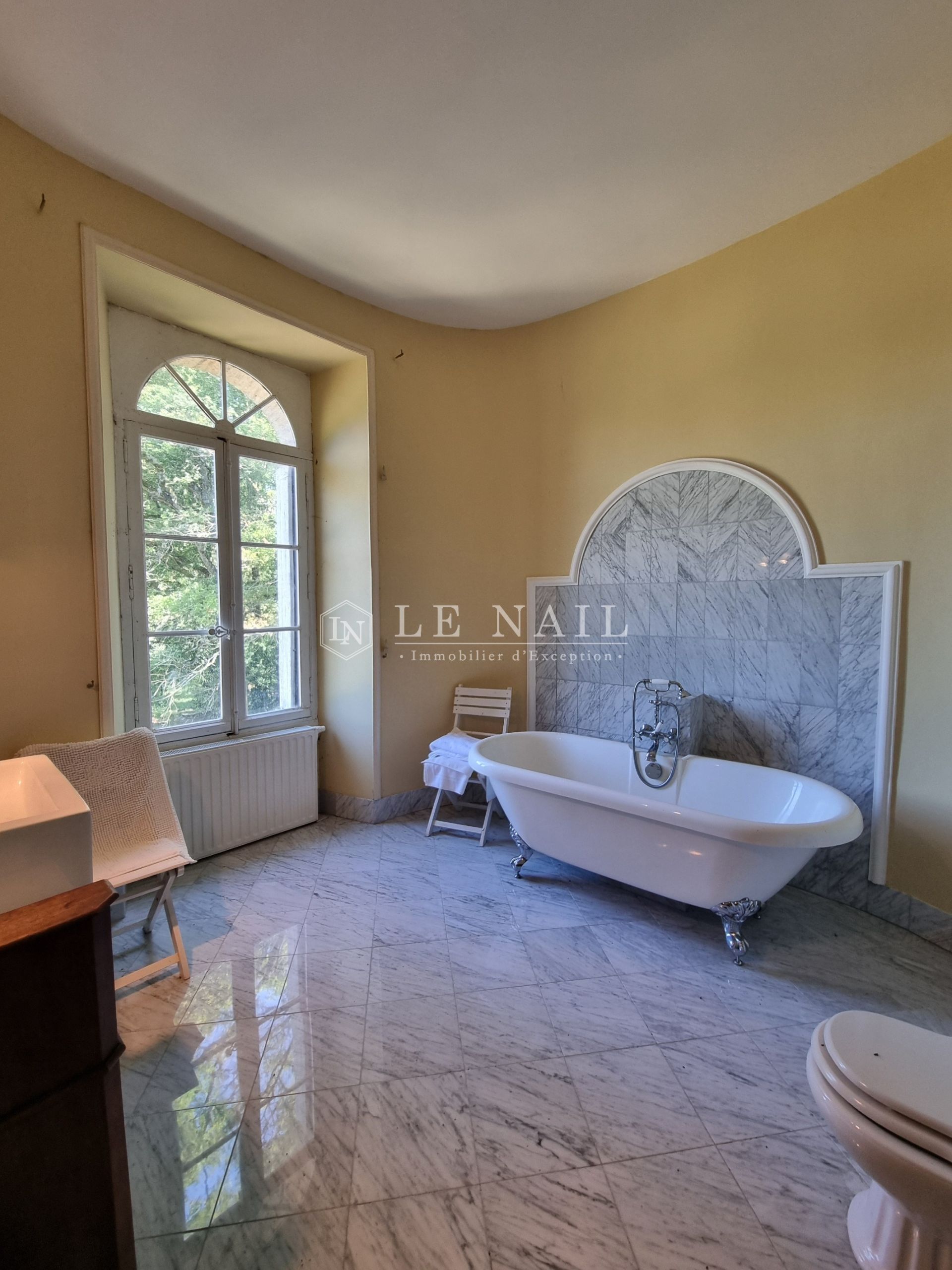 château 35 pièces en vente à TOURS (37000)