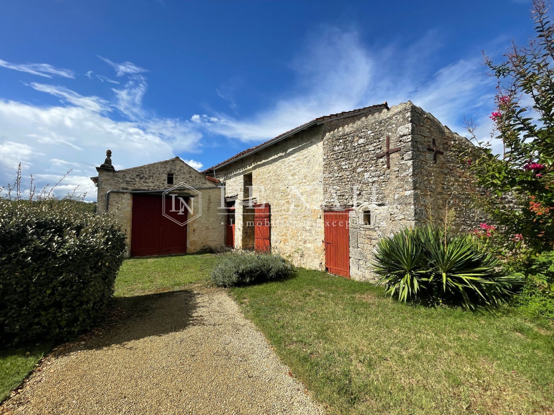 property 7 rooms for sale on POITIERS (86000)