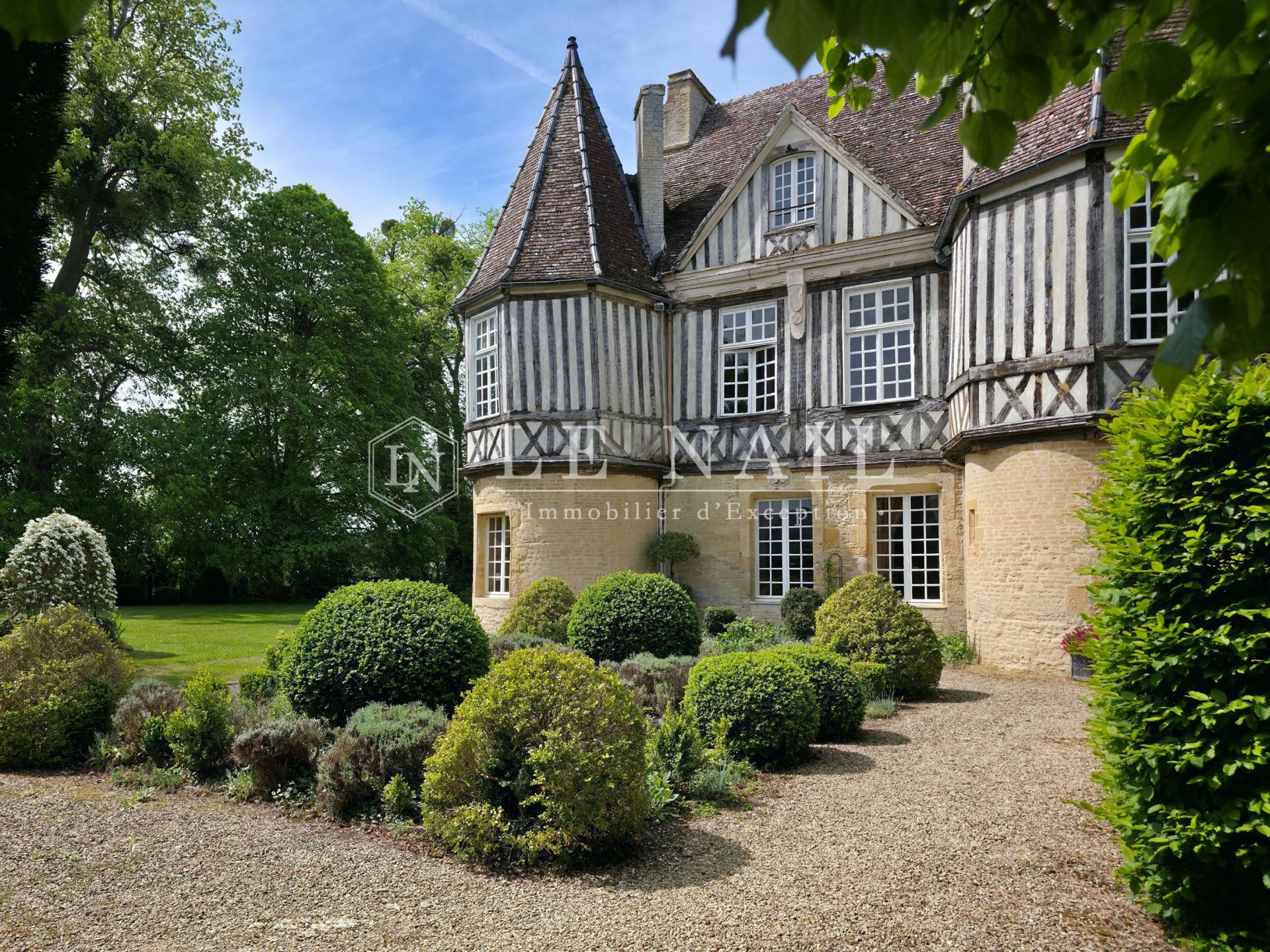 manor house 8 rooms for sale on ST PIERRE SUR DIVES (14170)