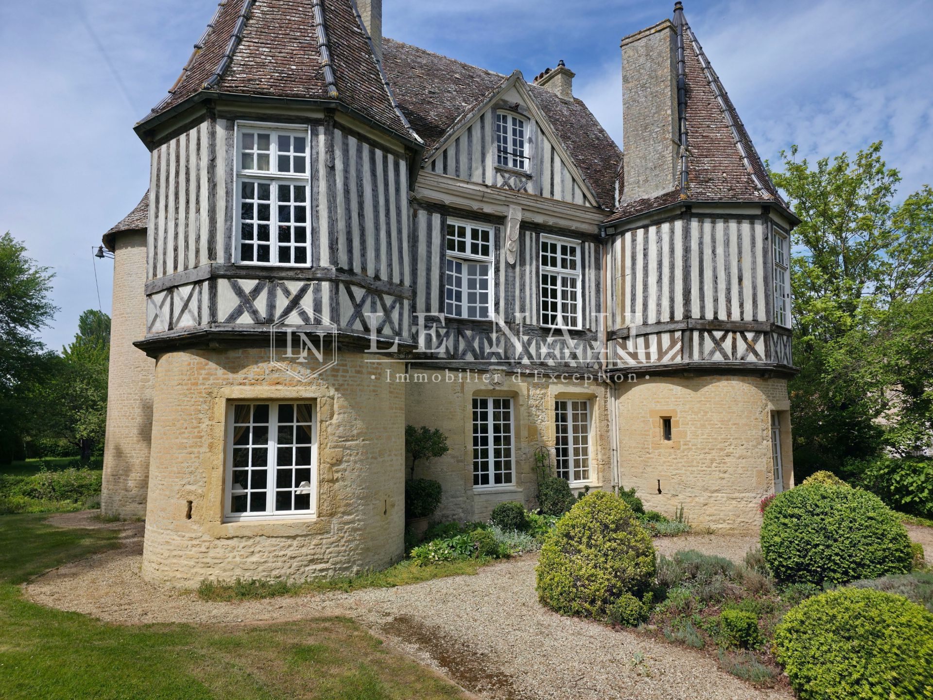 manor house 8 rooms for sale on ST PIERRE SUR DIVES (14170)