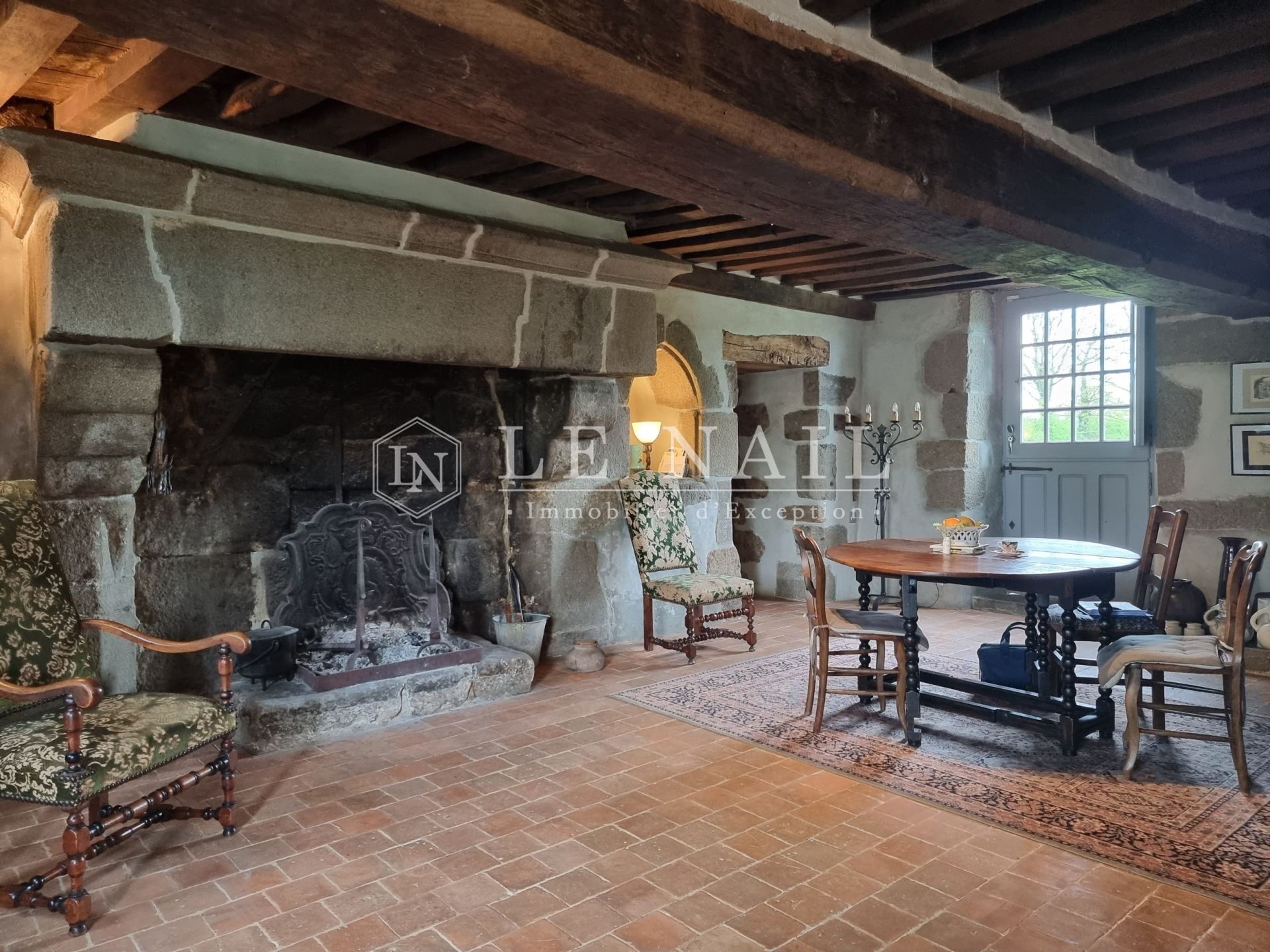manoir 10 pièces en vente à BRIOUZE (61220)