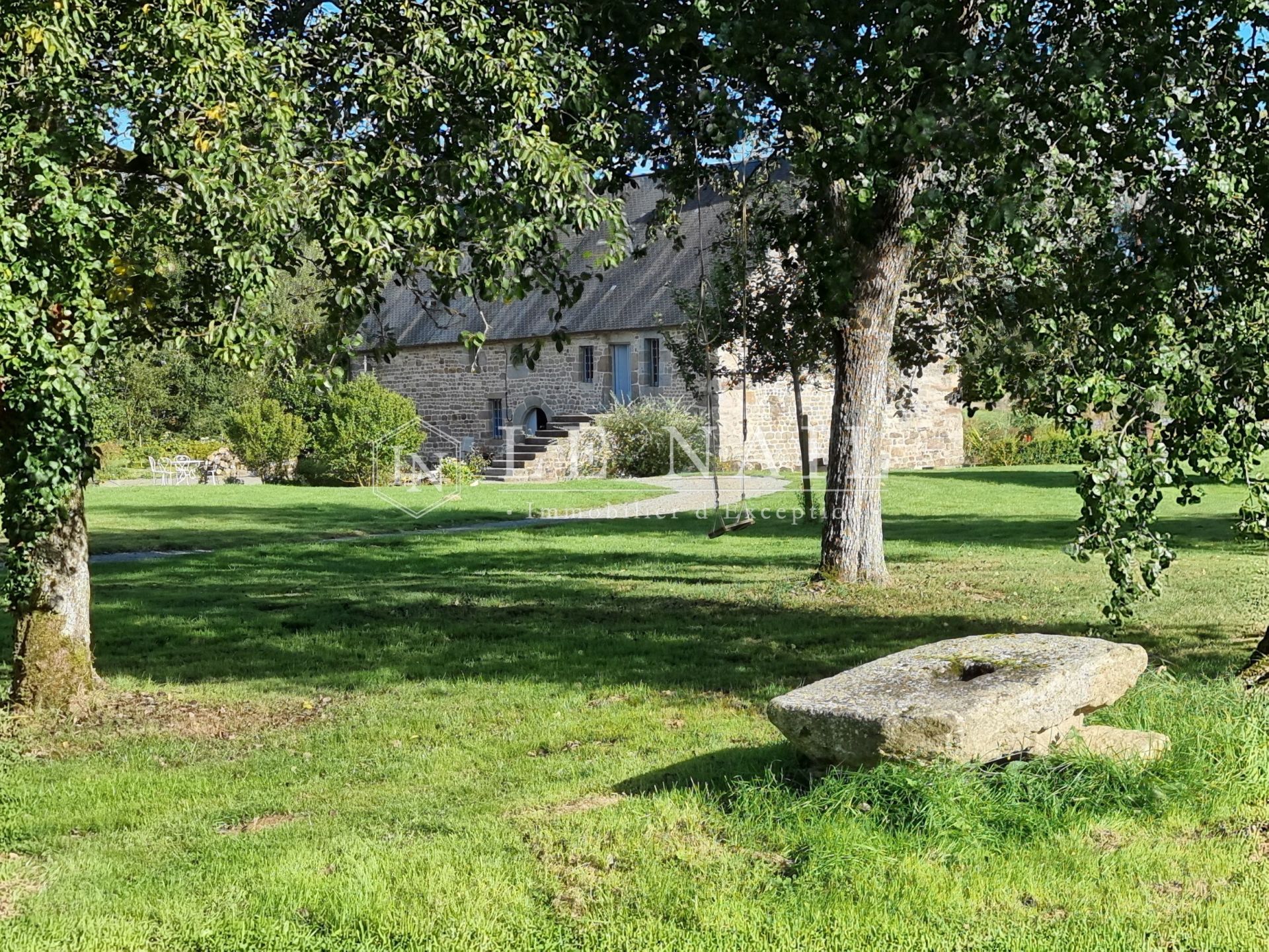 manoir 10 pièces en vente à BRIOUZE (61220)