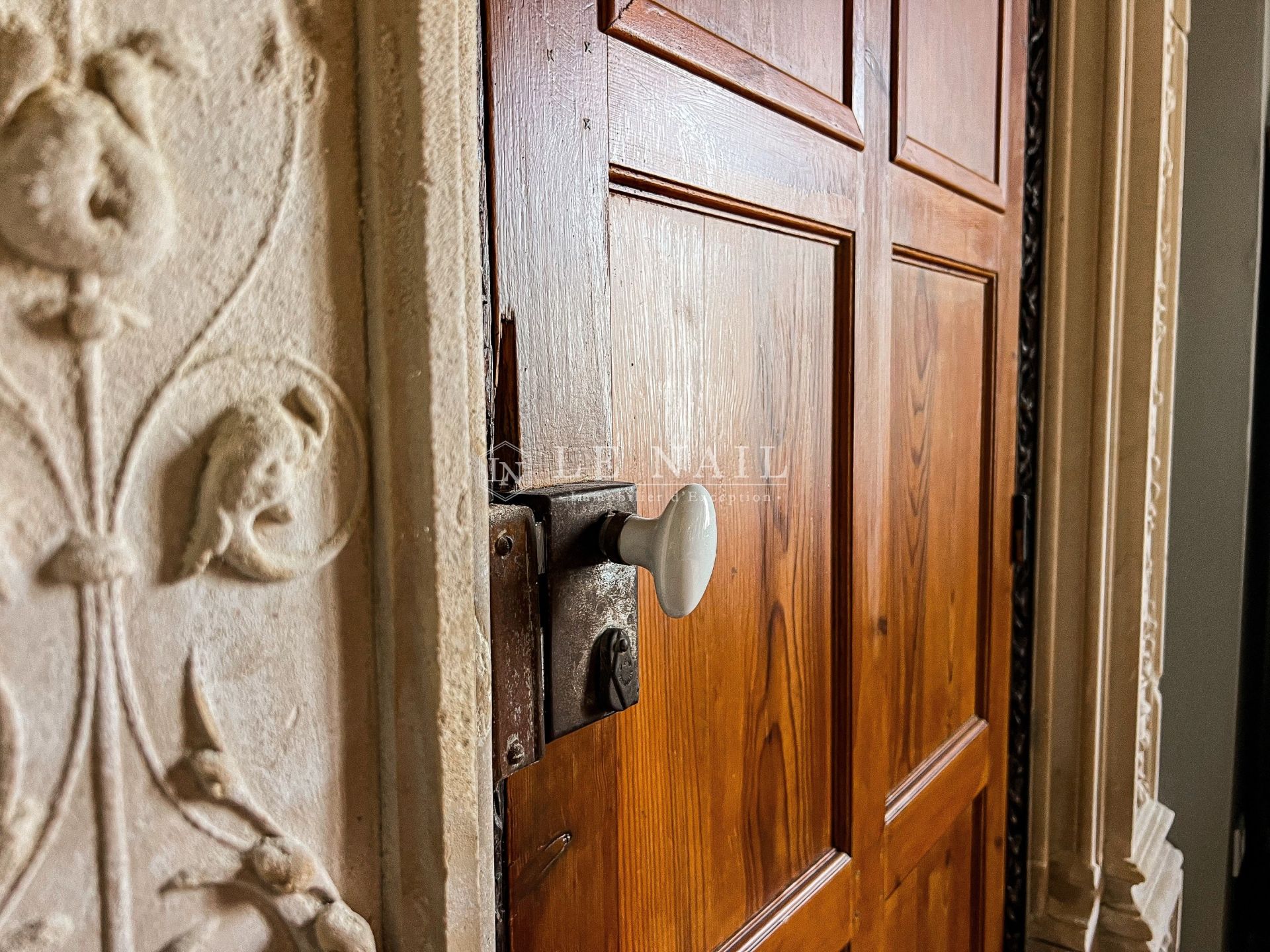 townhouse 10 rooms for sale on ST JEAN D ANGELY (17400)