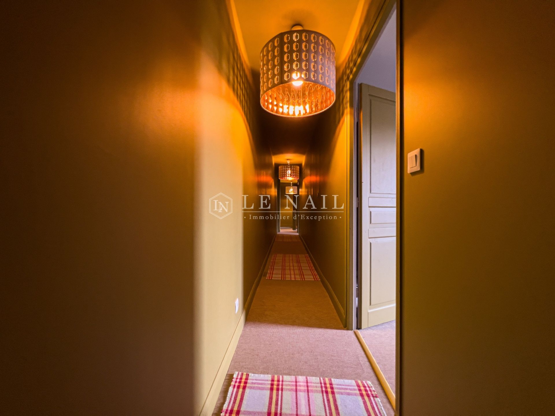 townhouse 10 rooms for sale on ST JEAN D ANGELY (17400)