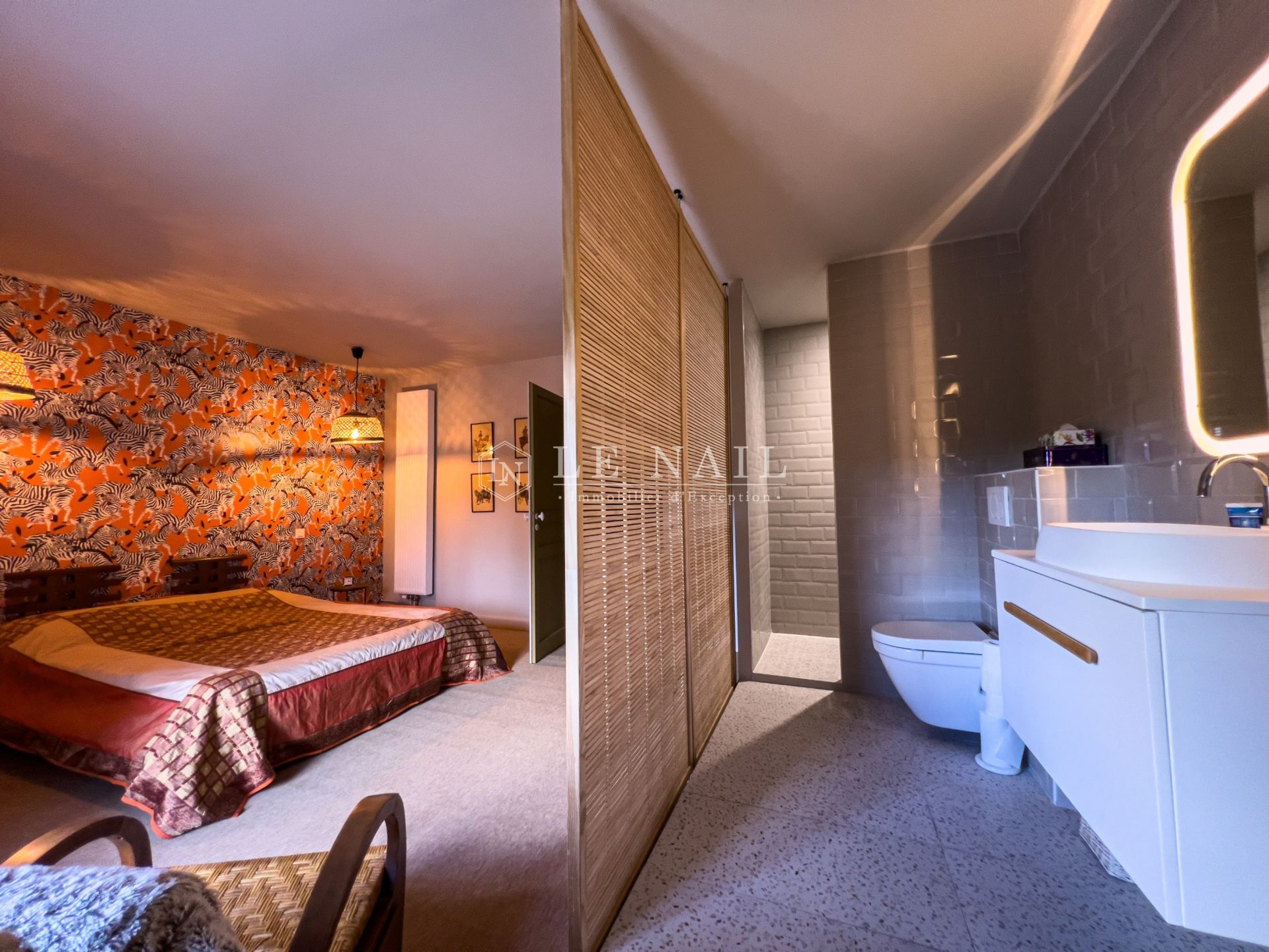 townhouse 10 rooms for sale on ST JEAN D ANGELY (17400)