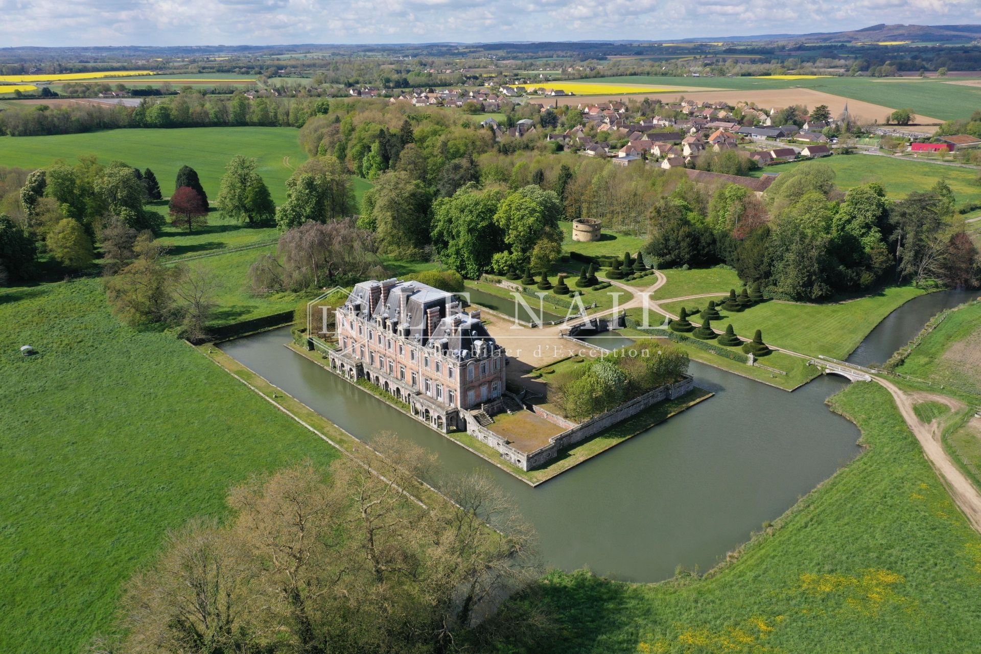 château 35 pièces en vente à ALENCON (61000)