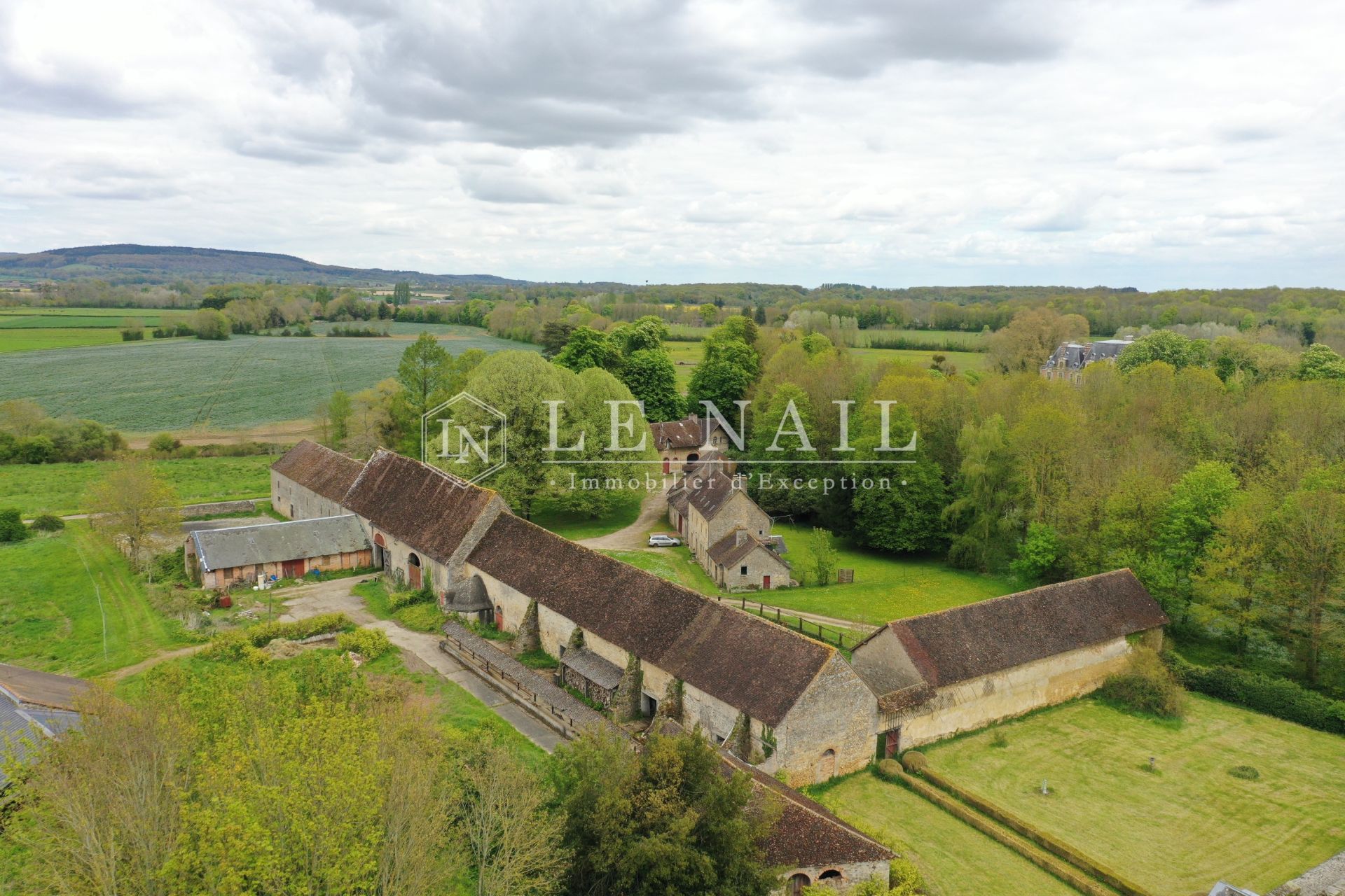 castle 35 rooms for sale on ALENCON (61000)