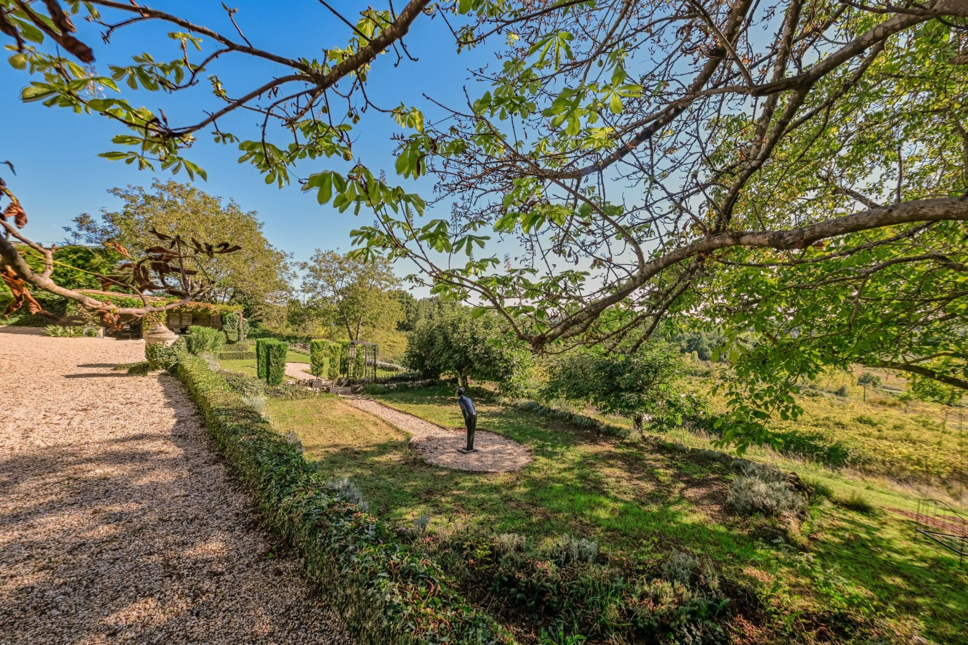 property 14 rooms for sale on ST EMILION (33330)