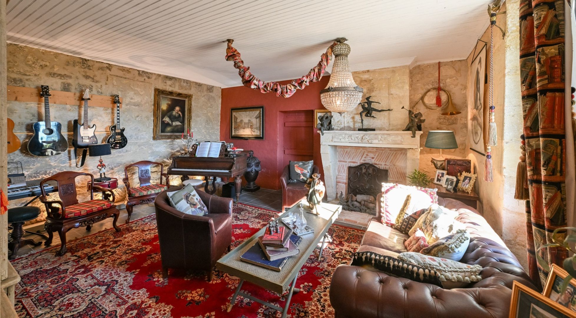 property 14 rooms for sale on ST EMILION (33330)