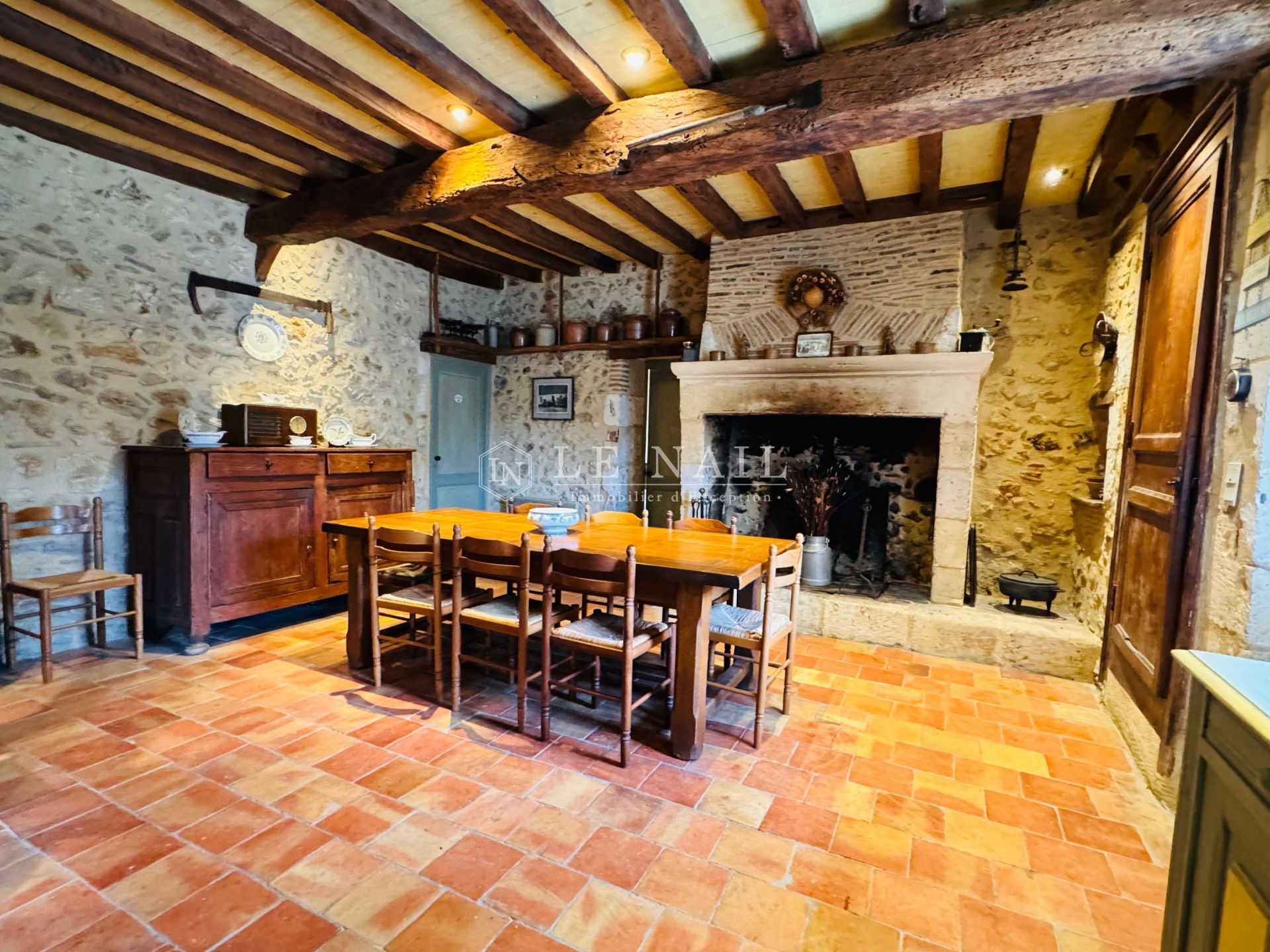 long house 7 rooms for sale on BERGERAC (24100)
