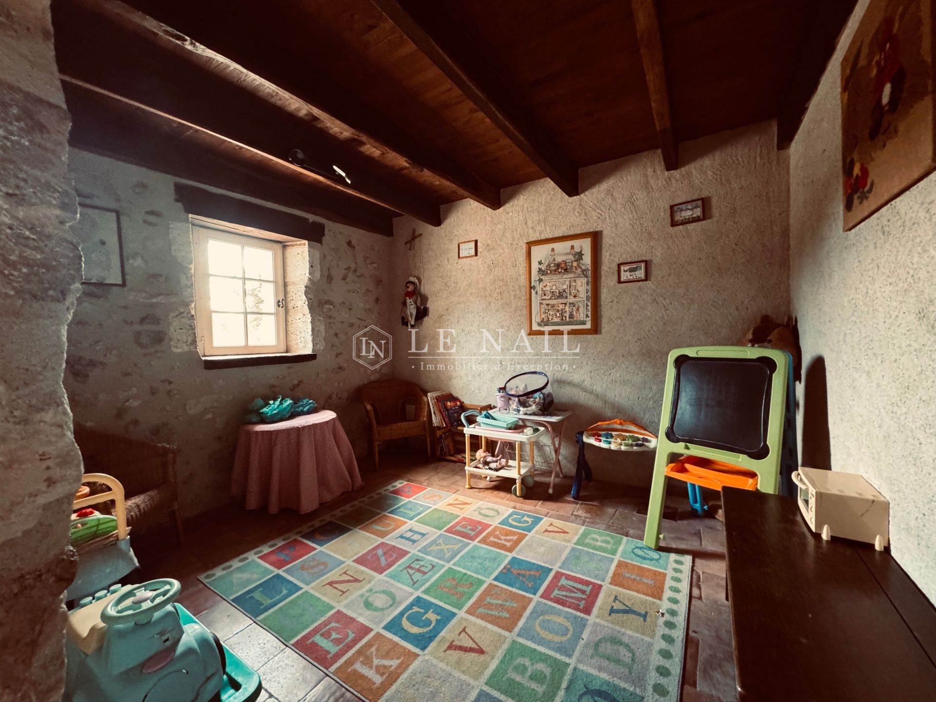 long house 7 rooms for sale on BERGERAC (24100)