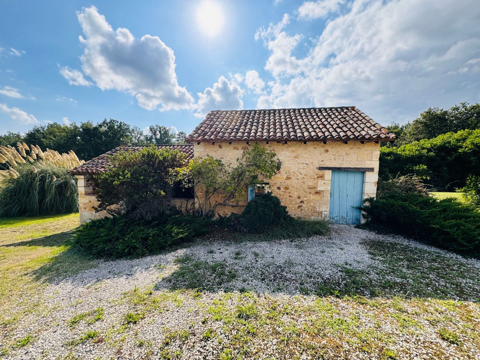 long house 7 rooms for sale on BERGERAC (24100)