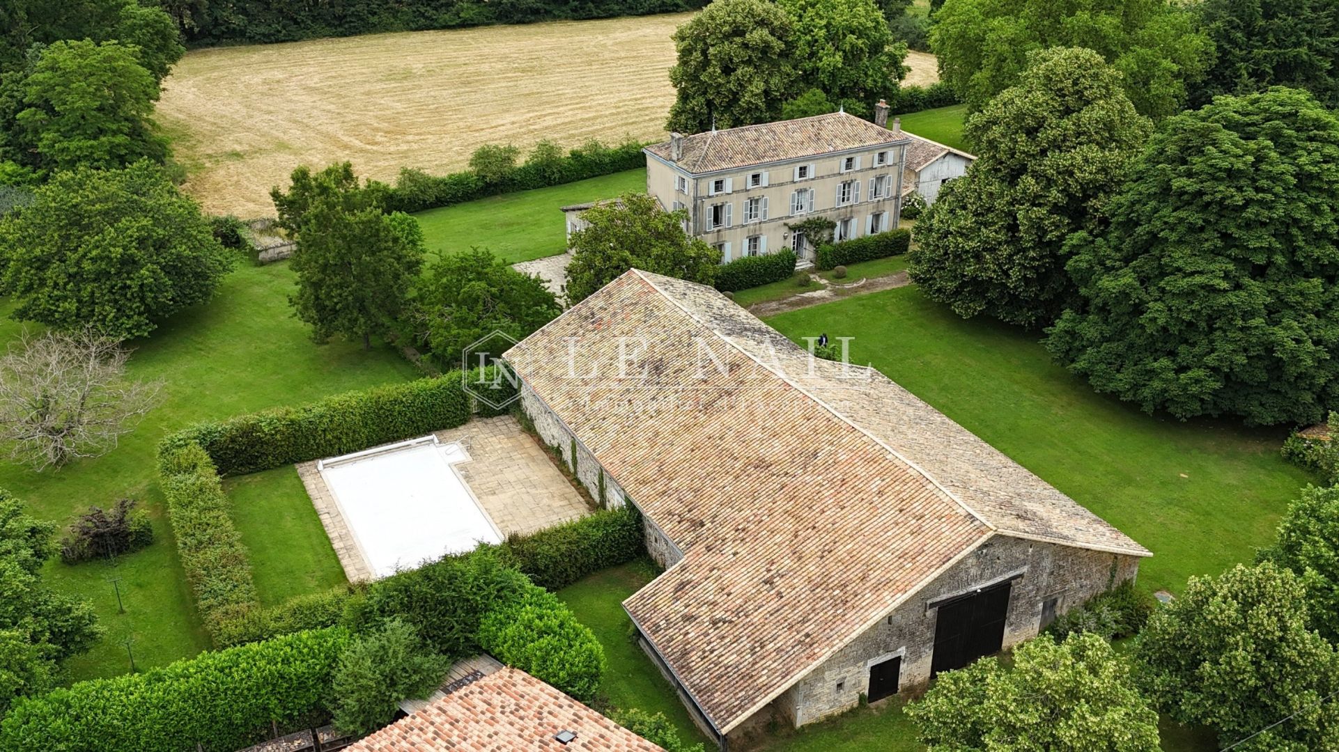 propriété 14 pièces en vente à NIORT (79000)