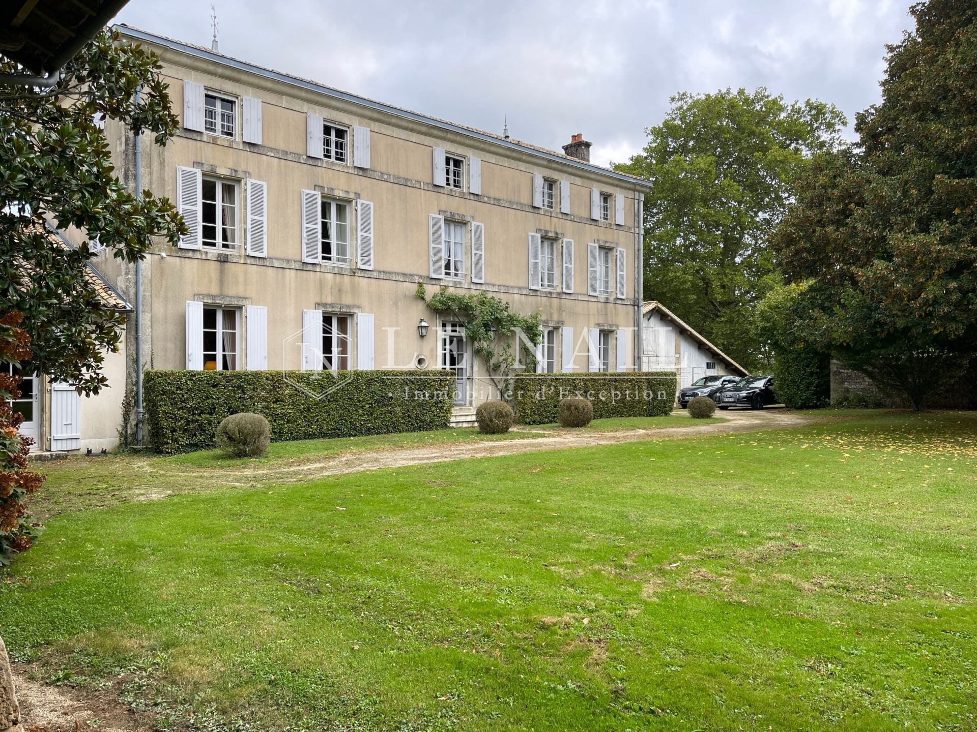 propriété 14 pièces en vente à NIORT (79000)