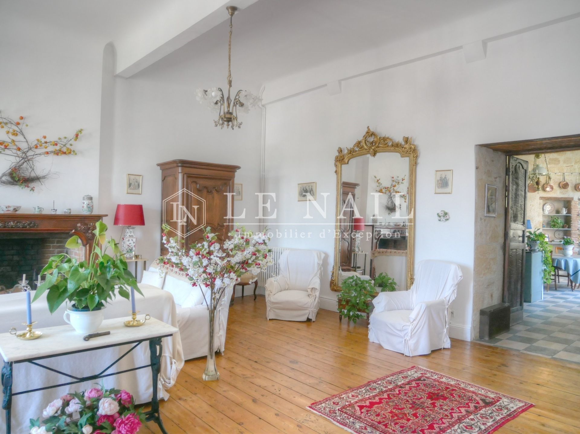 mansion 6 rooms for sale on CONDOM (32100)