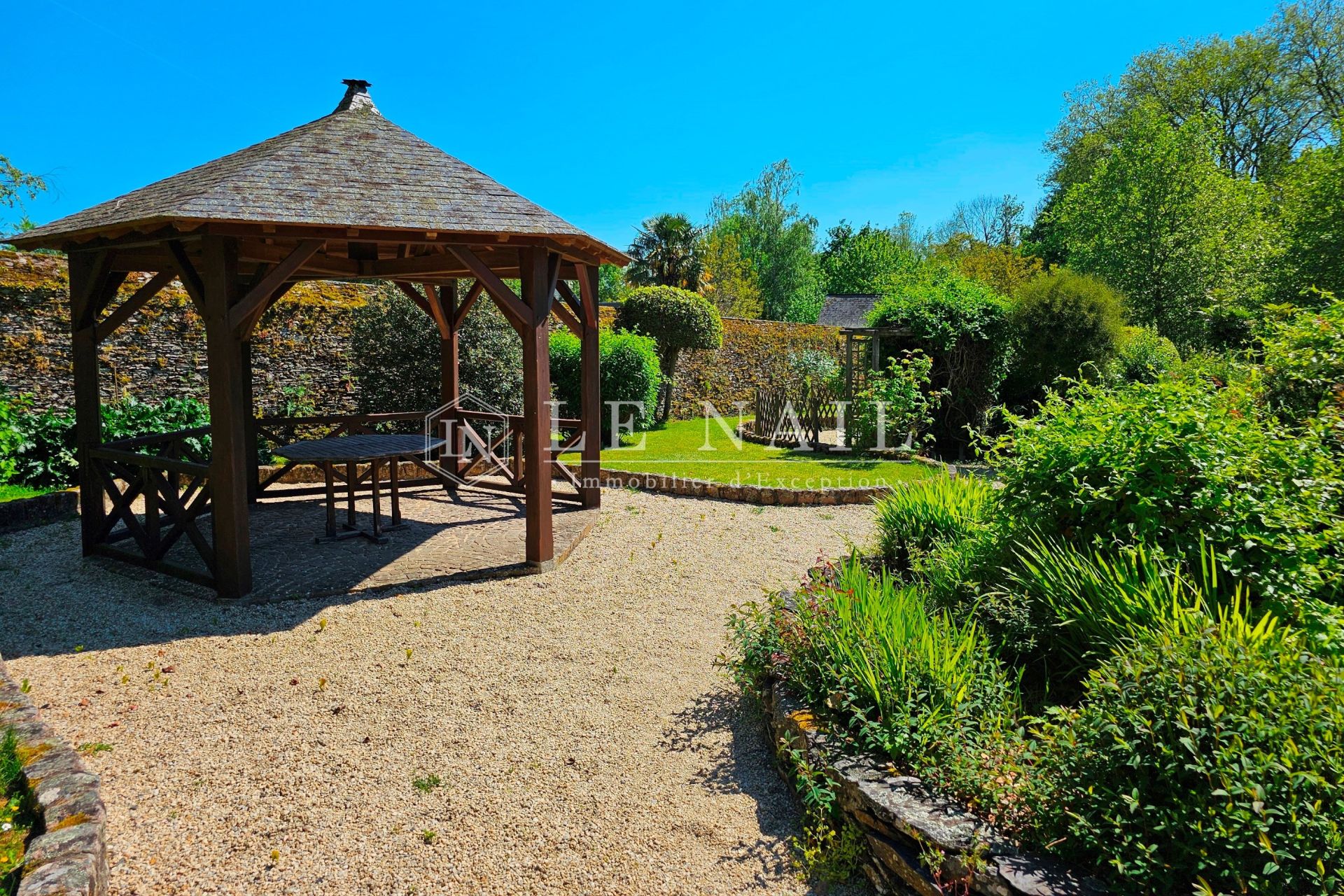 propriété 11 pièces en vente à ANGERS (49000)