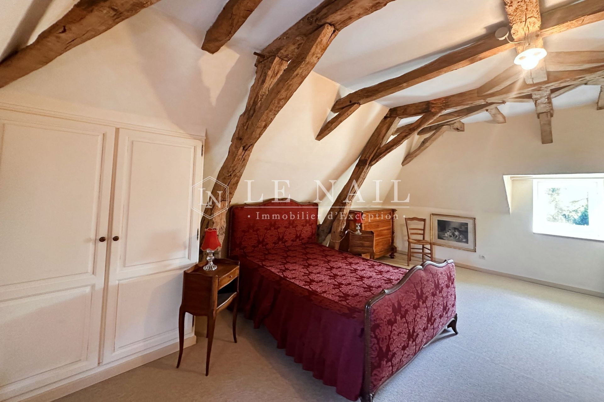 manoir 15 pièces en vente à LA HAIE FOUASSIERE (44690)