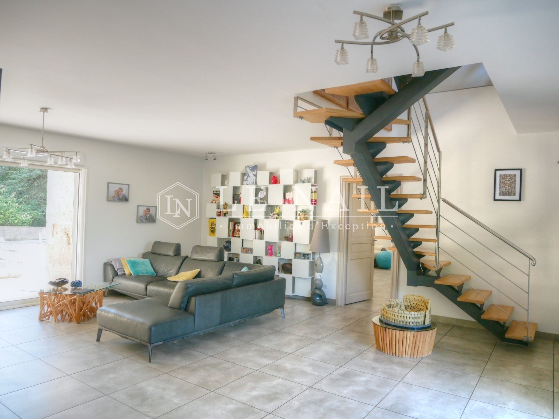 mansion 11 rooms for sale on AGEN (47000)