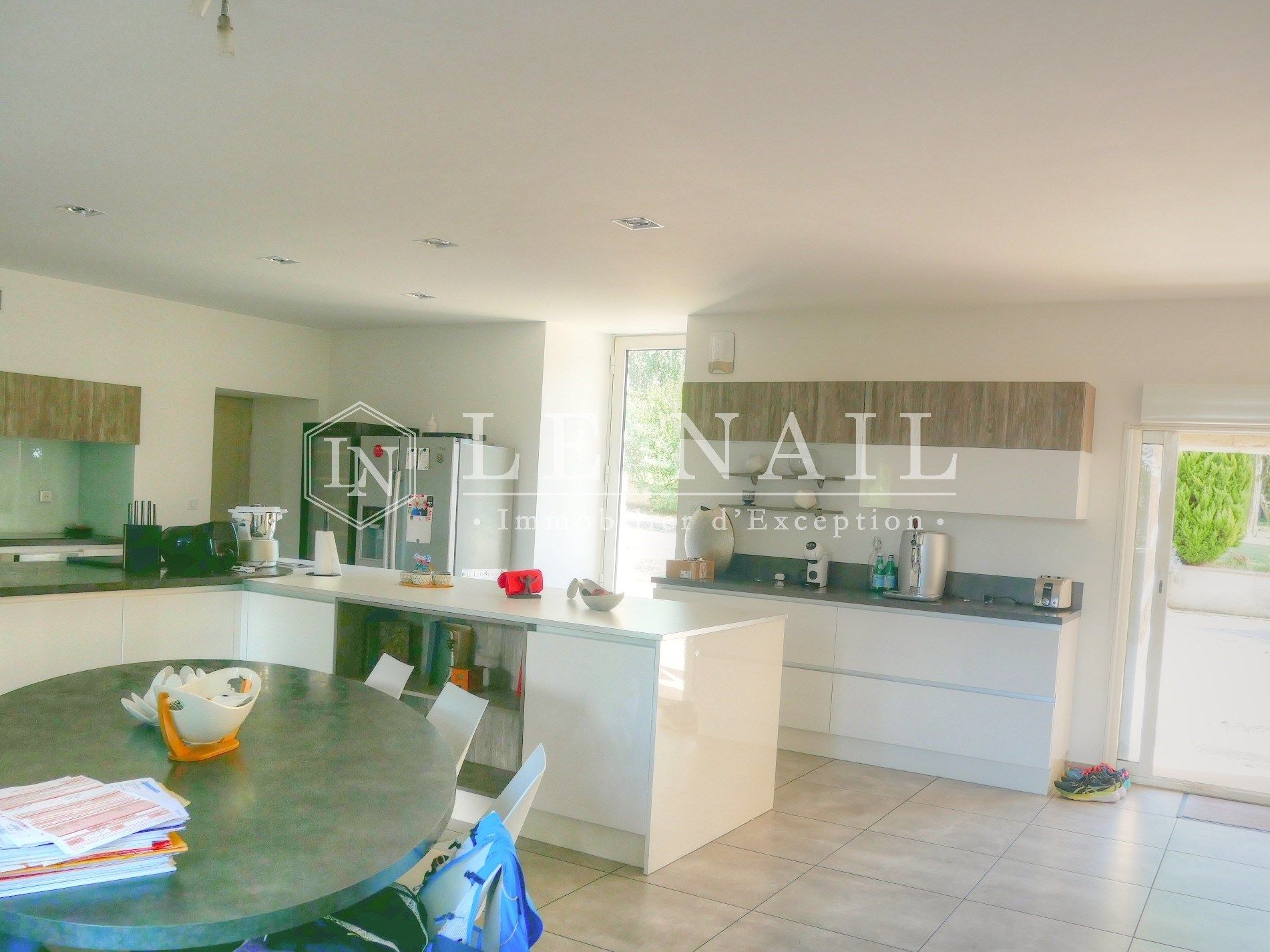 mansion 11 rooms for sale on AGEN (47000)