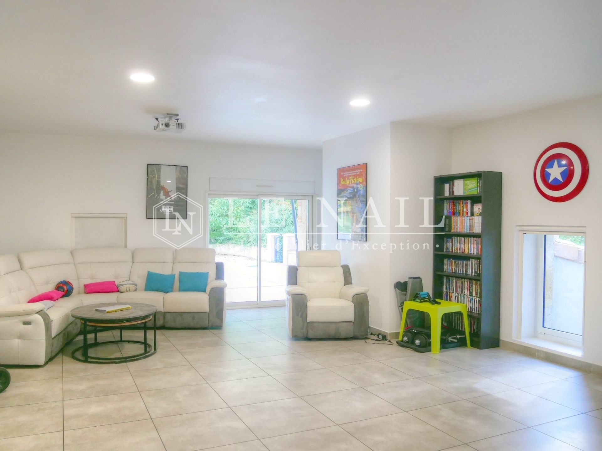 mansion 11 rooms for sale on AGEN (47000)
