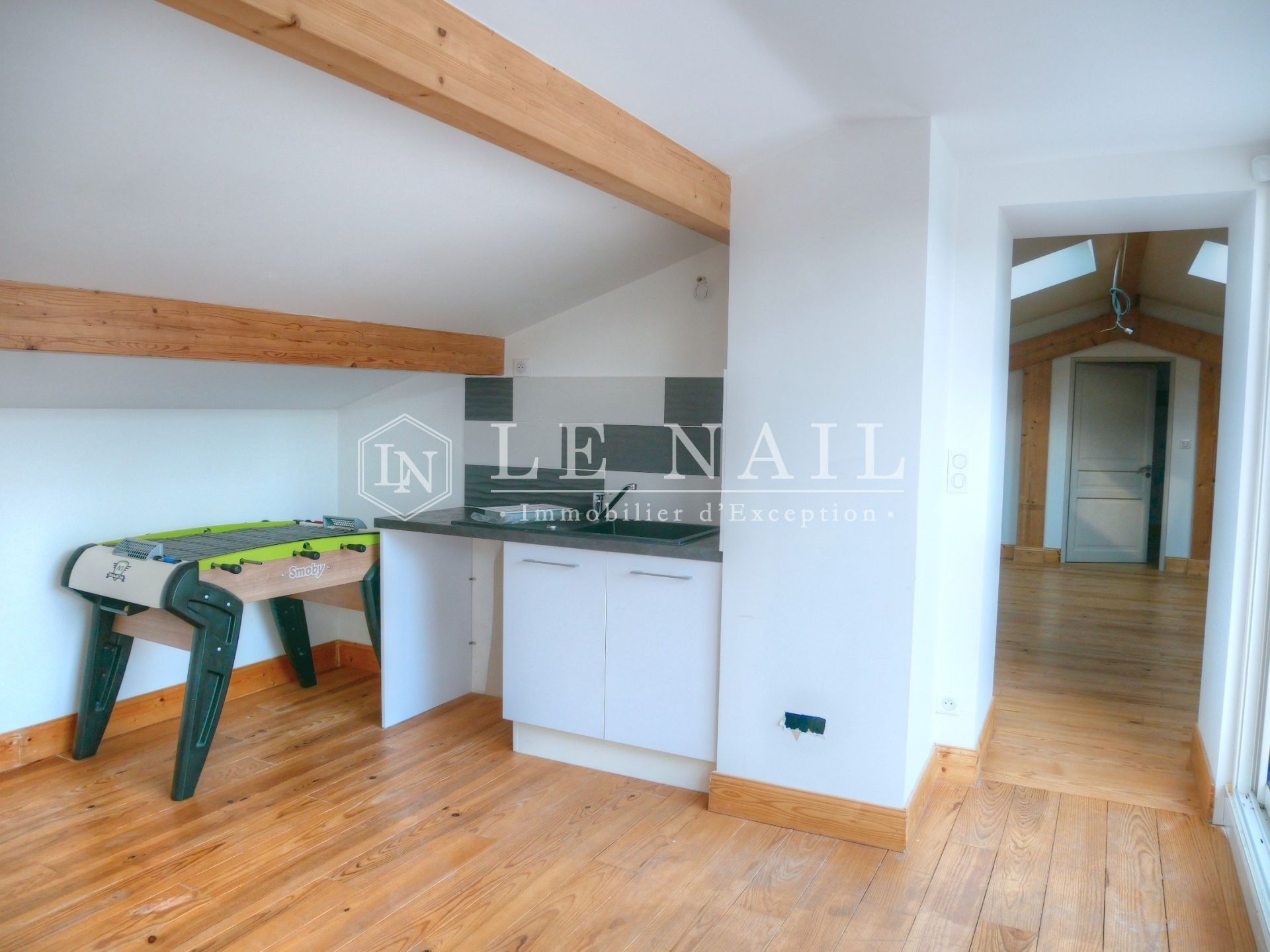 mansion 11 rooms for sale on AGEN (47000)