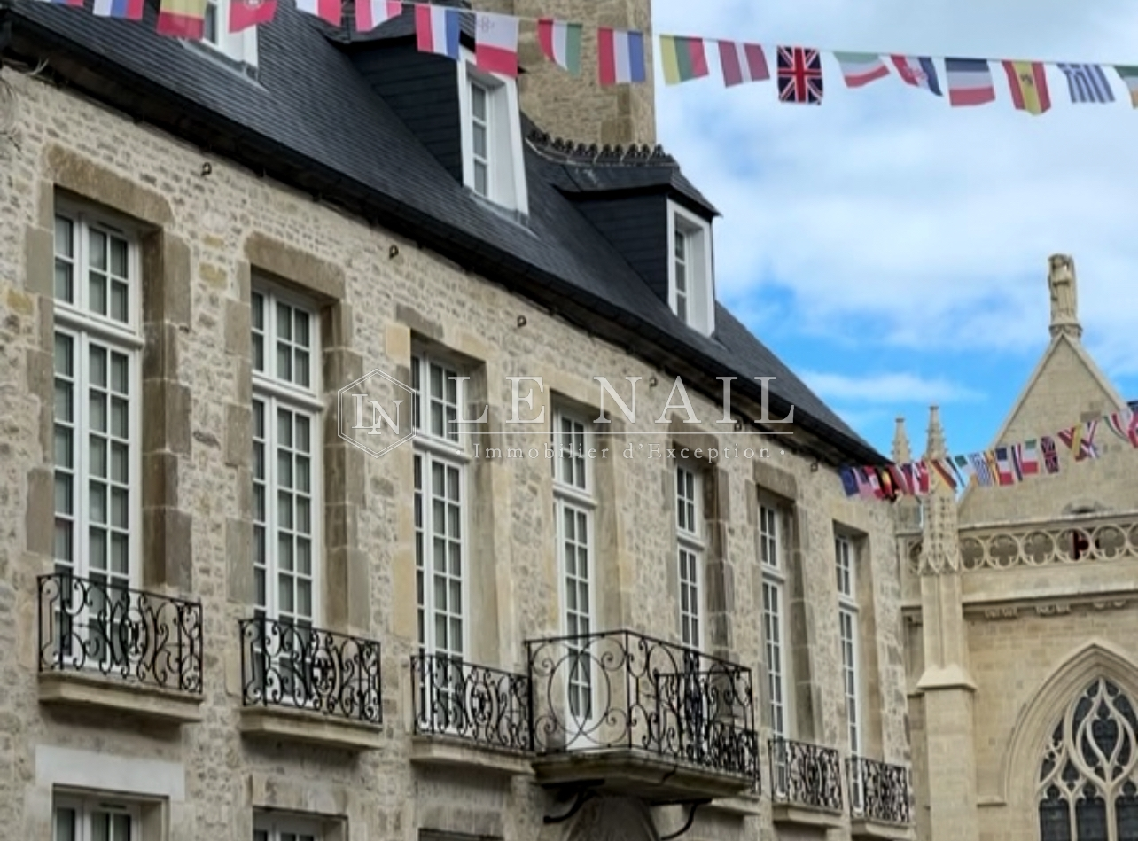 hôtel particulier 15 pièces en vente à STE MERE EGLISE (50480)