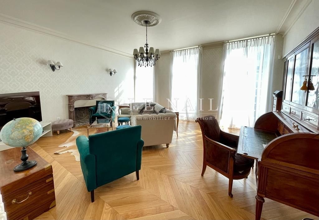 hôtel particulier 15 pièces en vente à STE MERE EGLISE (50480)