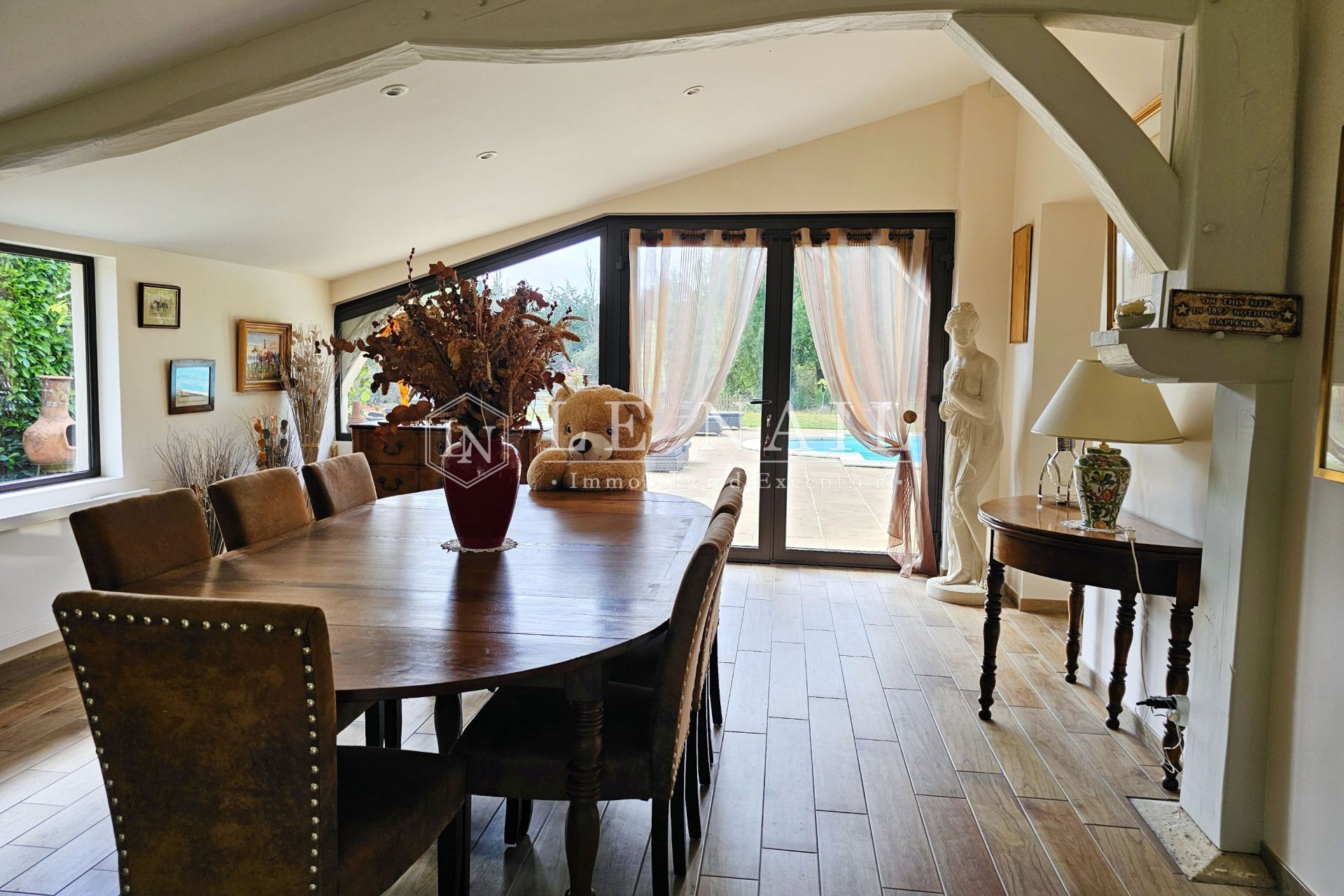 property 10 rooms for sale on ANGERS (49000)
