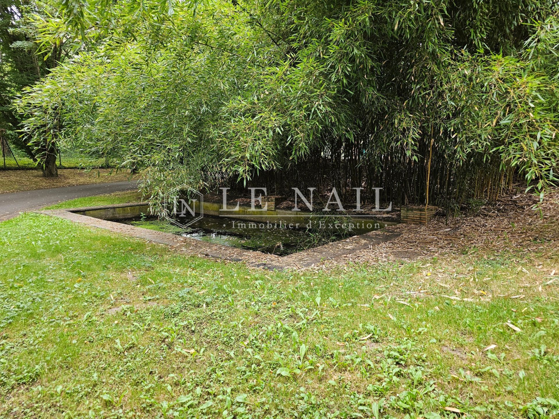 property 10 rooms for sale on ANGERS (49000)