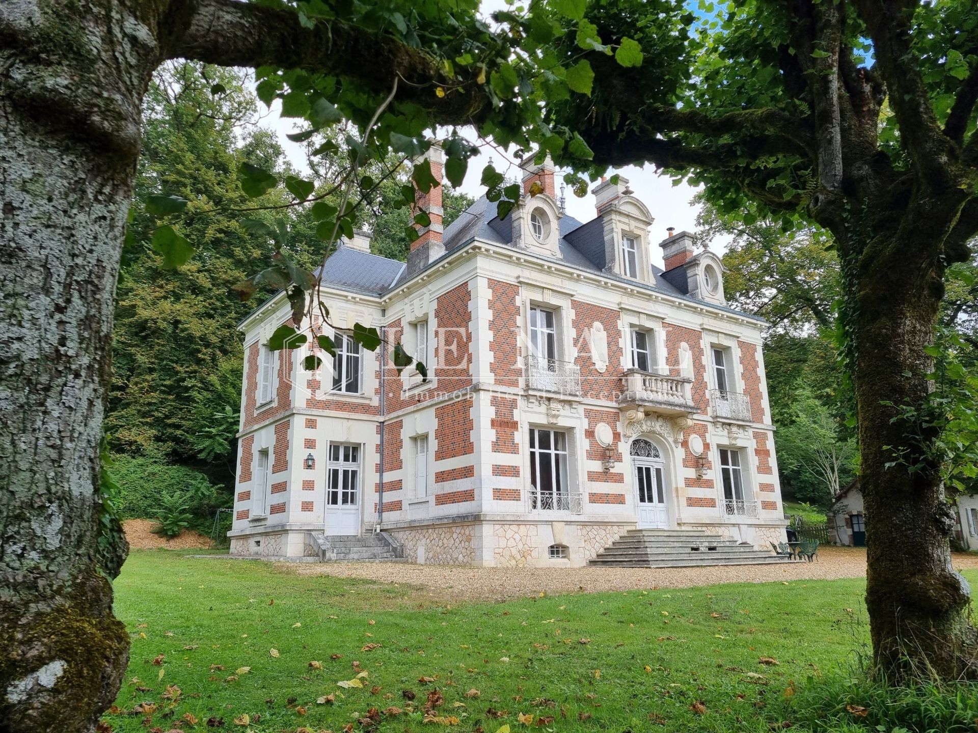 château 15 pièces en vente à BLOIS (41000)