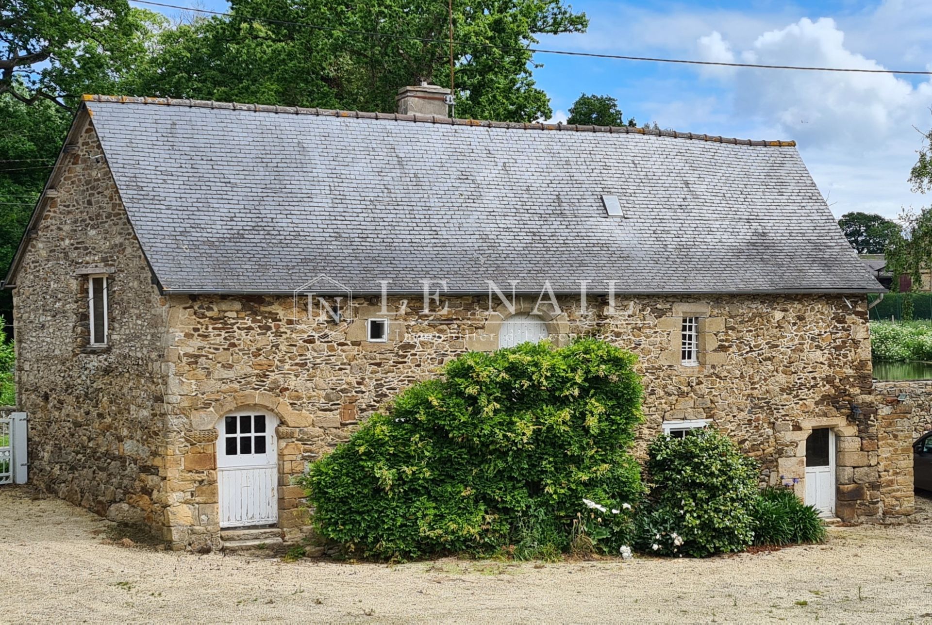 manoir 17 pièces en vente à LAMBALLE (22400)