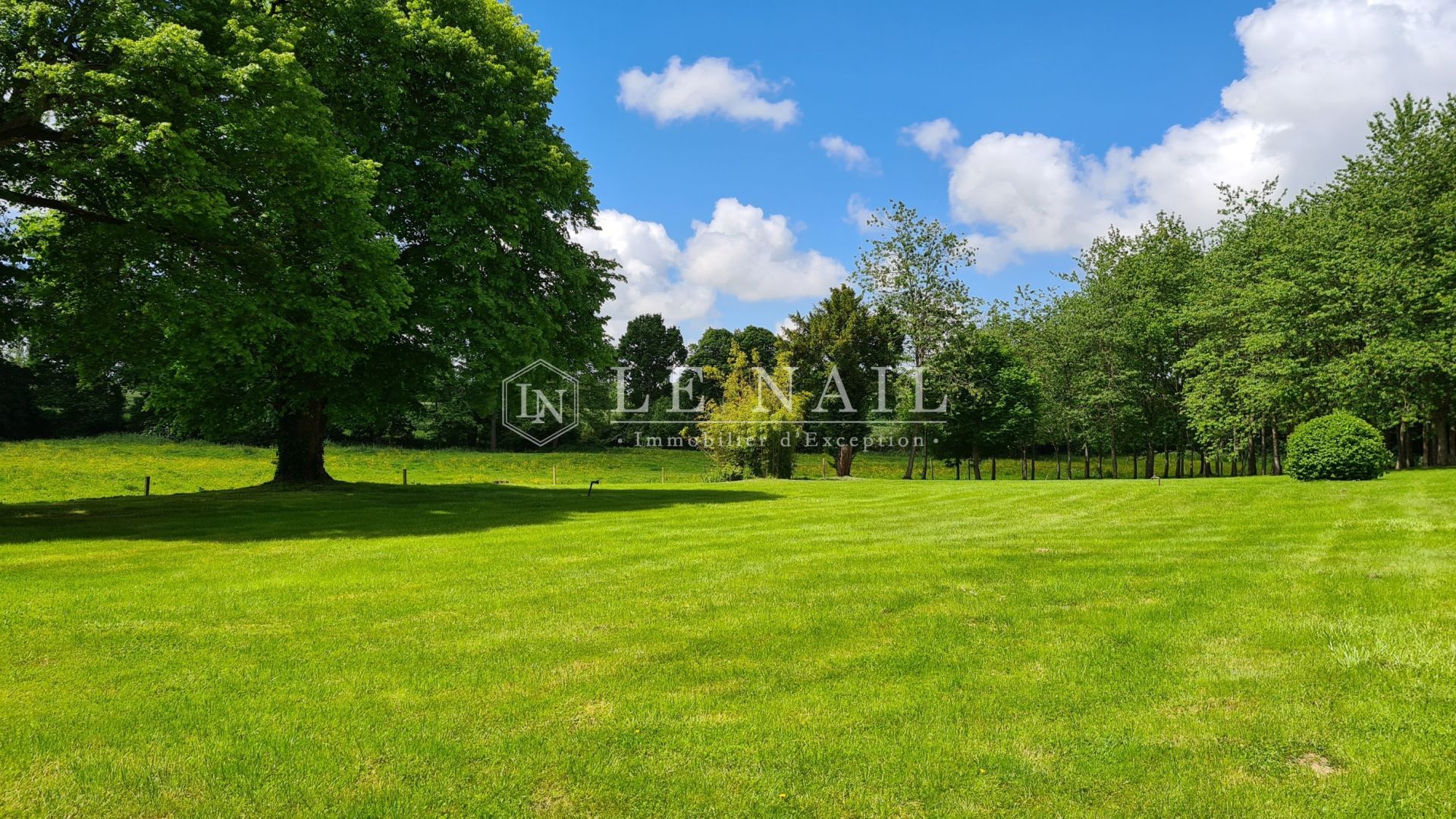 manoir 17 pièces en vente à LAMBALLE (22400)