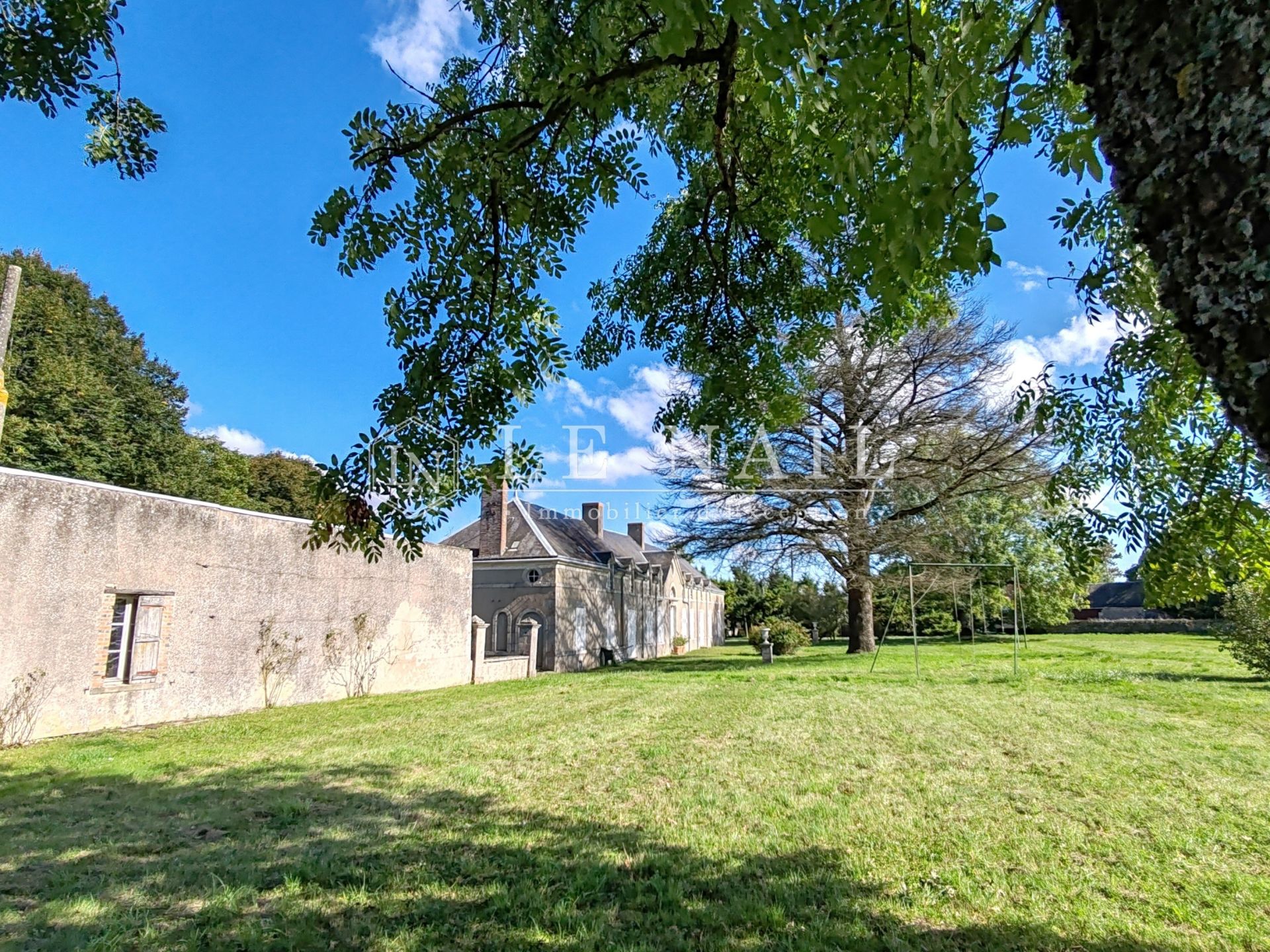 manoir 12 pièces en vente à VENDOME (41100)