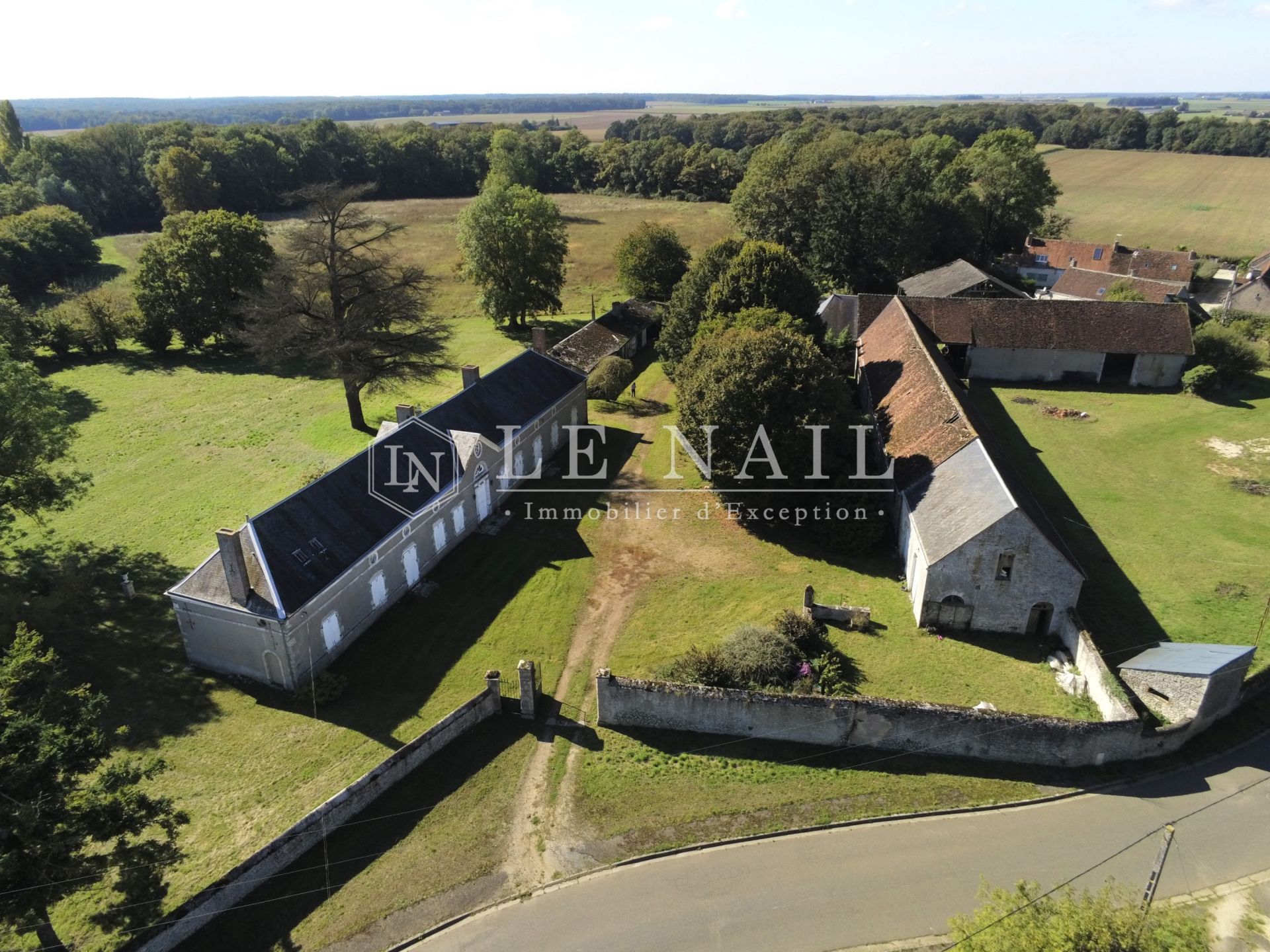 manoir 12 pièces en vente à VENDOME (41100)