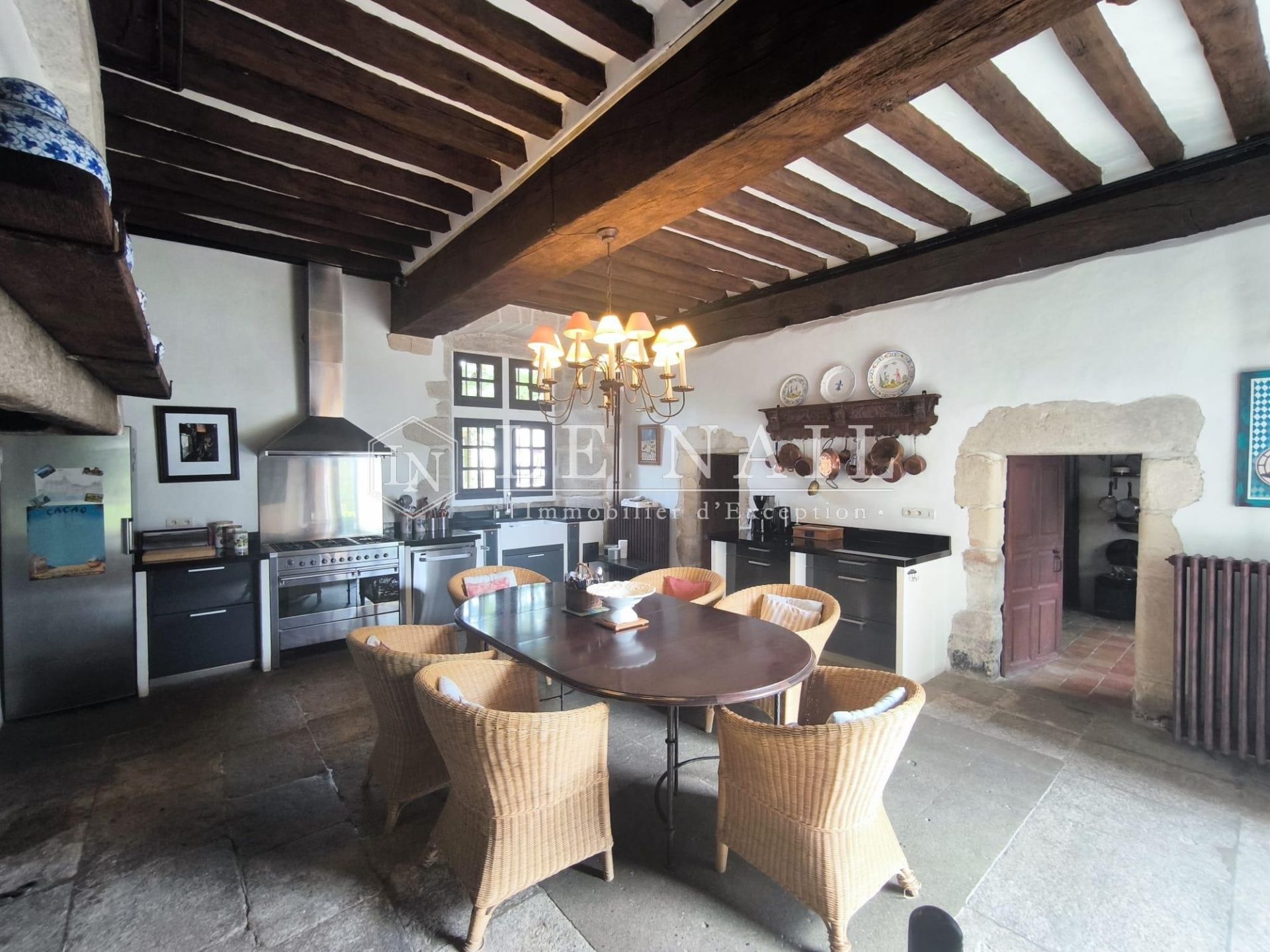 château 29 pièces en vente à FRESNAY SUR SARTHE (72130)