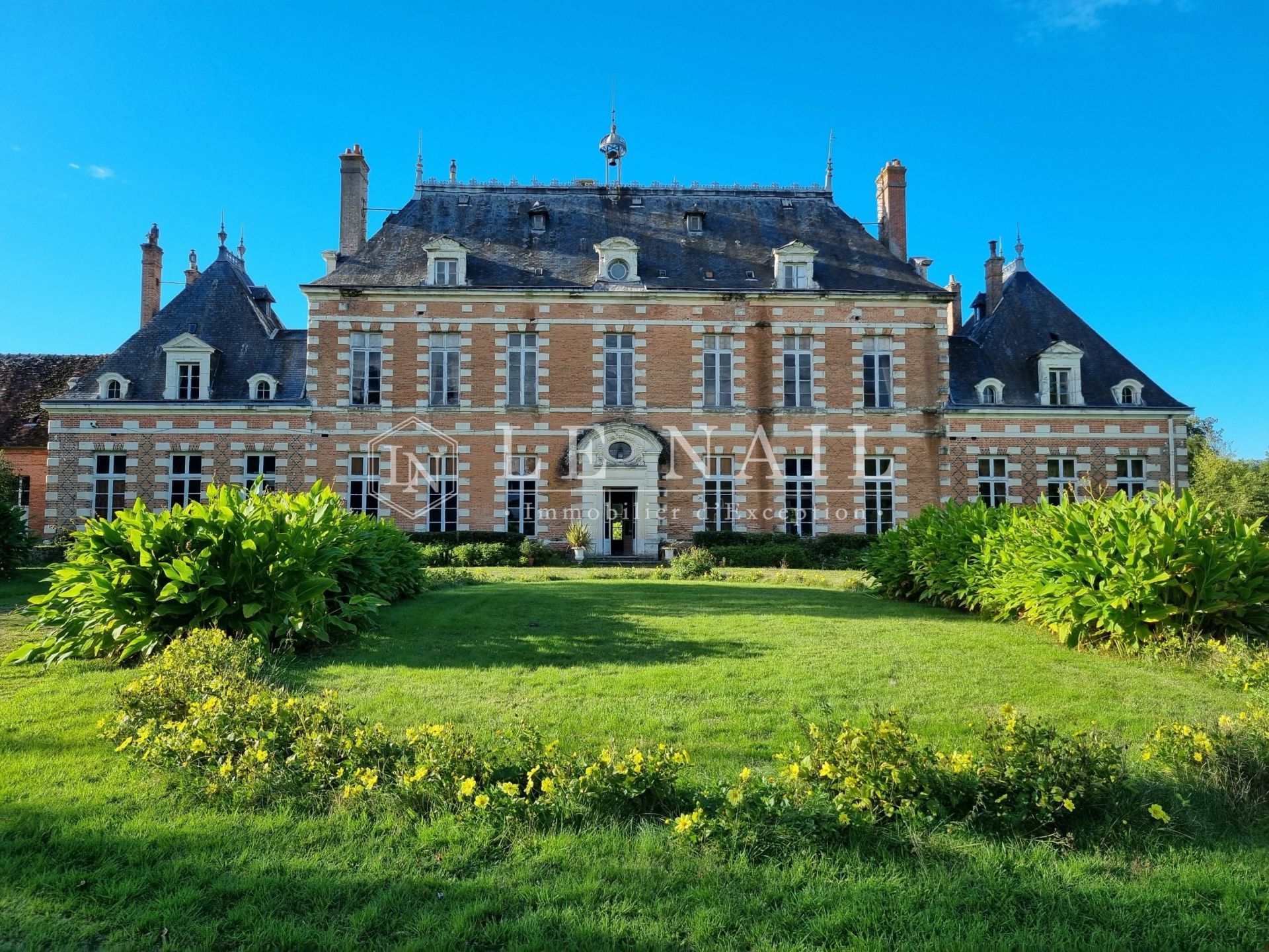 castle 24 rooms for sale on ST VIATRE (41210)