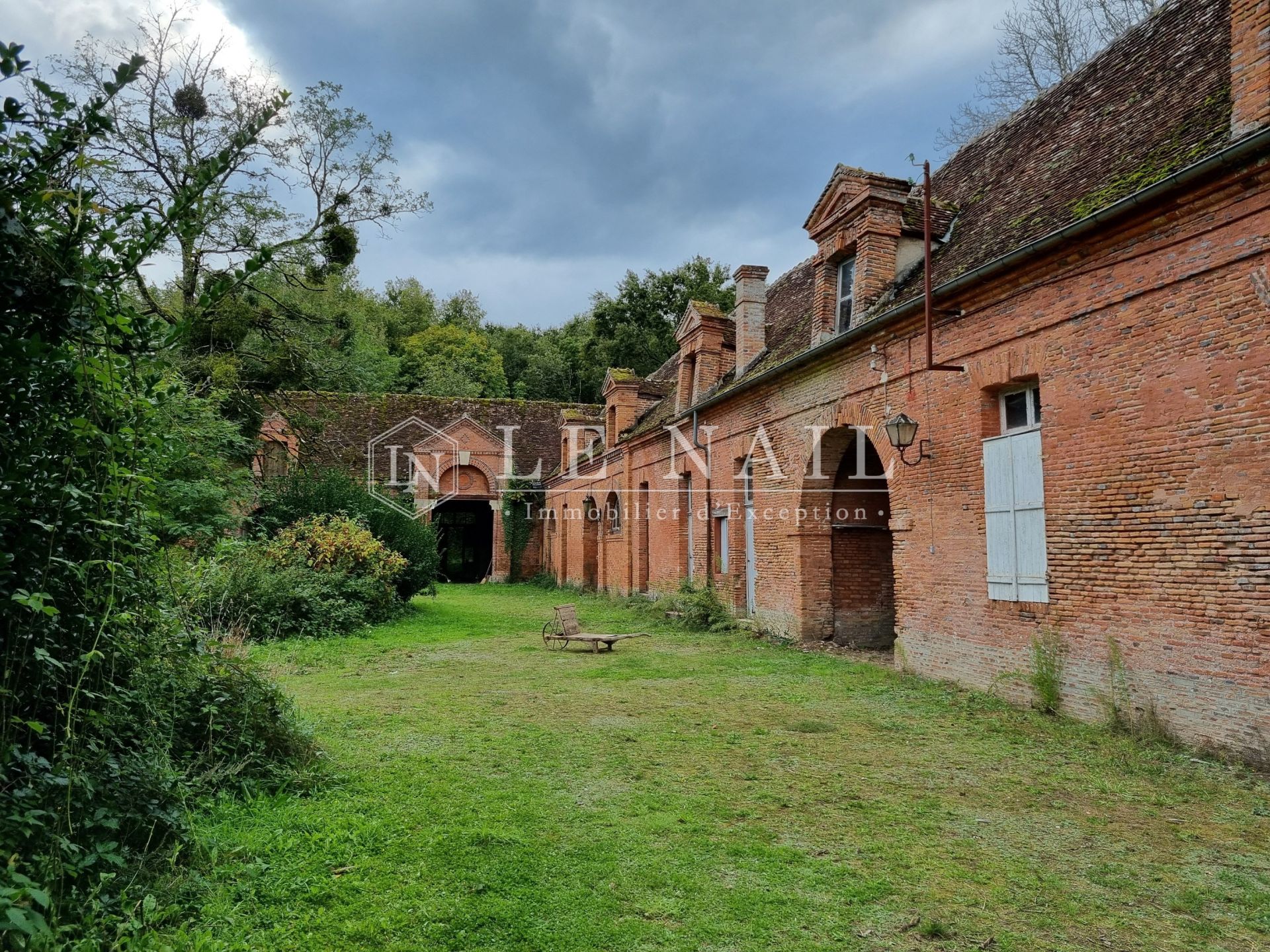 castle 24 rooms for sale on ST VIATRE (41210)