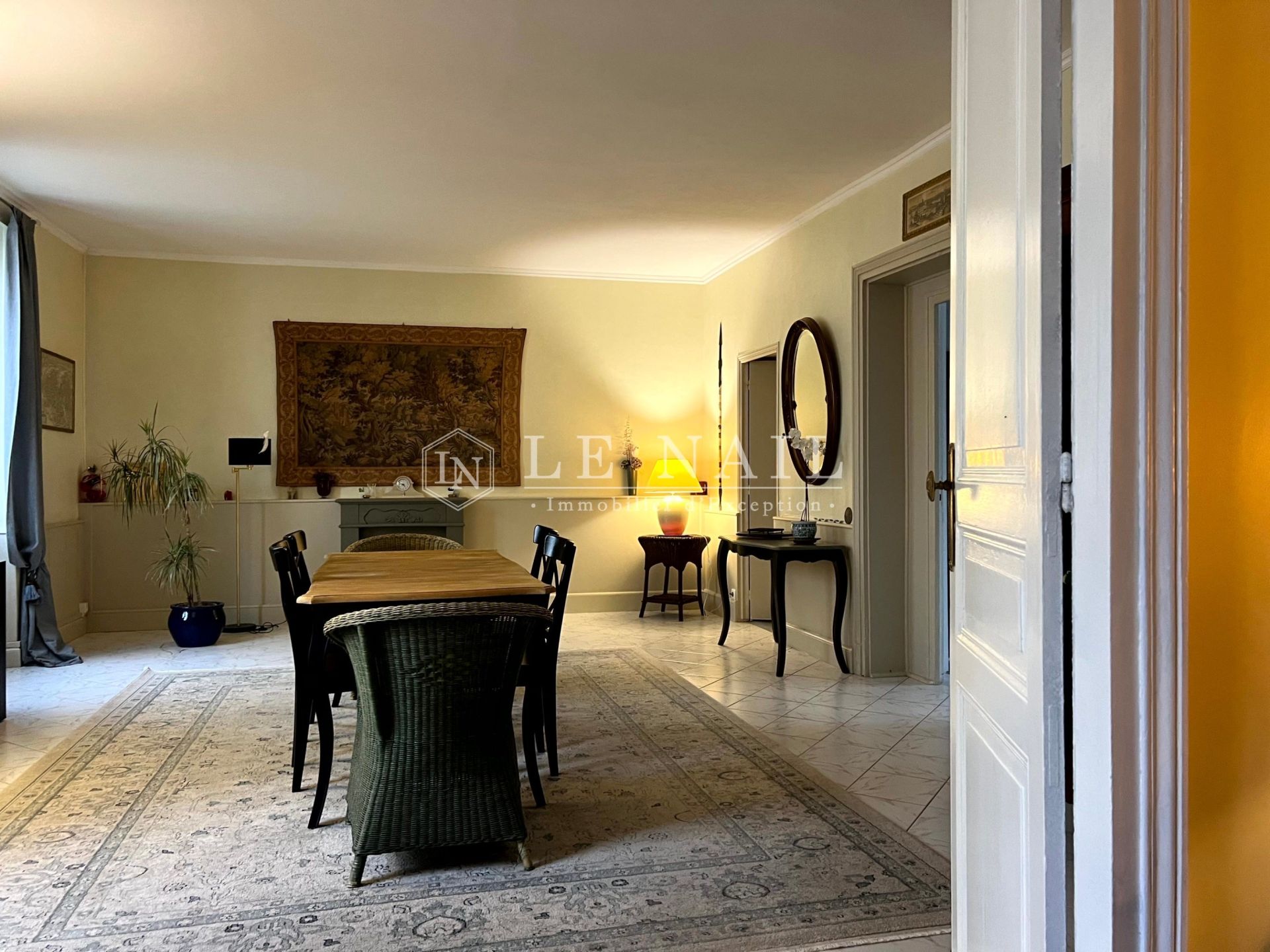 maison de maître 14 pièces en vente à CIVRAY (86400)
