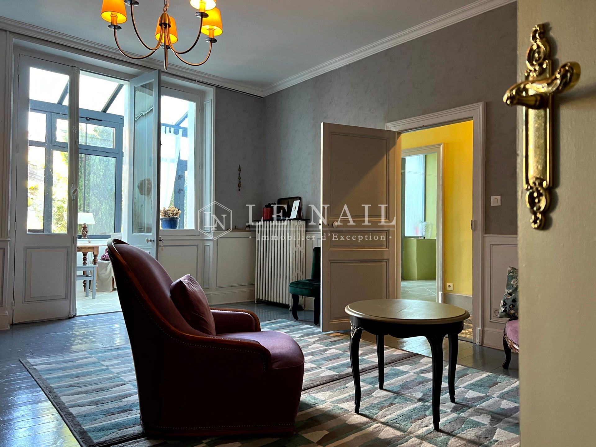 maison de maître 14 pièces en vente à CIVRAY (86400)