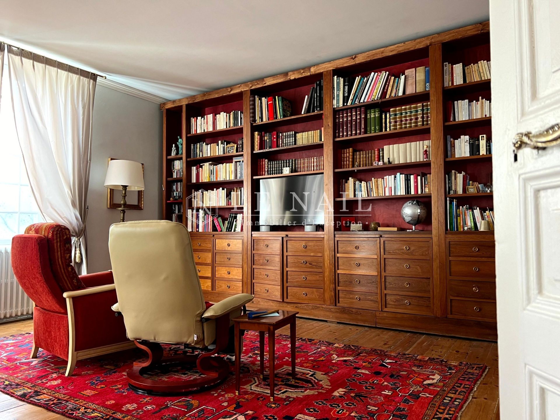 mansion 14 rooms for sale on CIVRAY (86400)