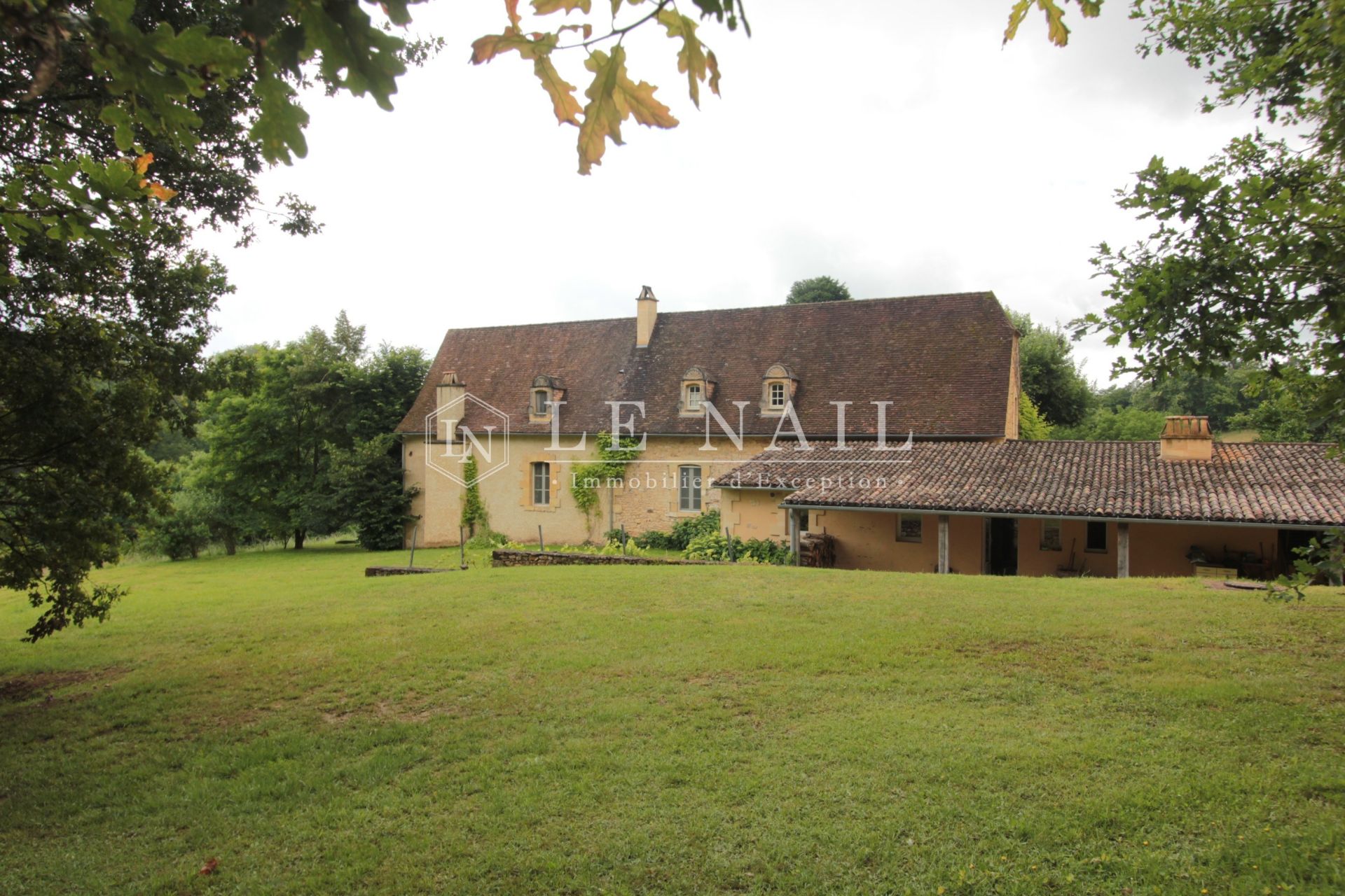 property 8 rooms for sale on Sarlat la caneda (24200)
