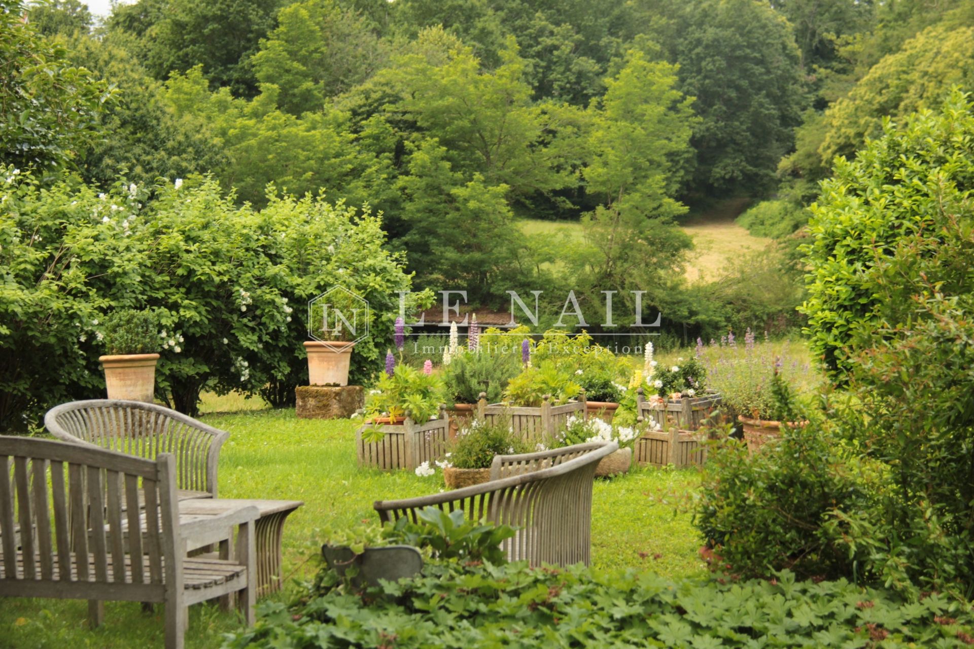 property 8 rooms for sale on Sarlat la caneda (24200)